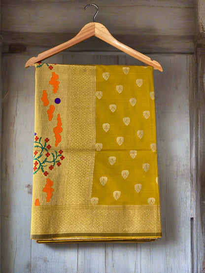 Mehendi Green Handloom Banarasi Silk Saree with Paithani Pallu by Shades Of Benares - banarasi - banarasi saree shop - banarasi saree manufacturers - banarasi saree wholesale - banaraasi sarees