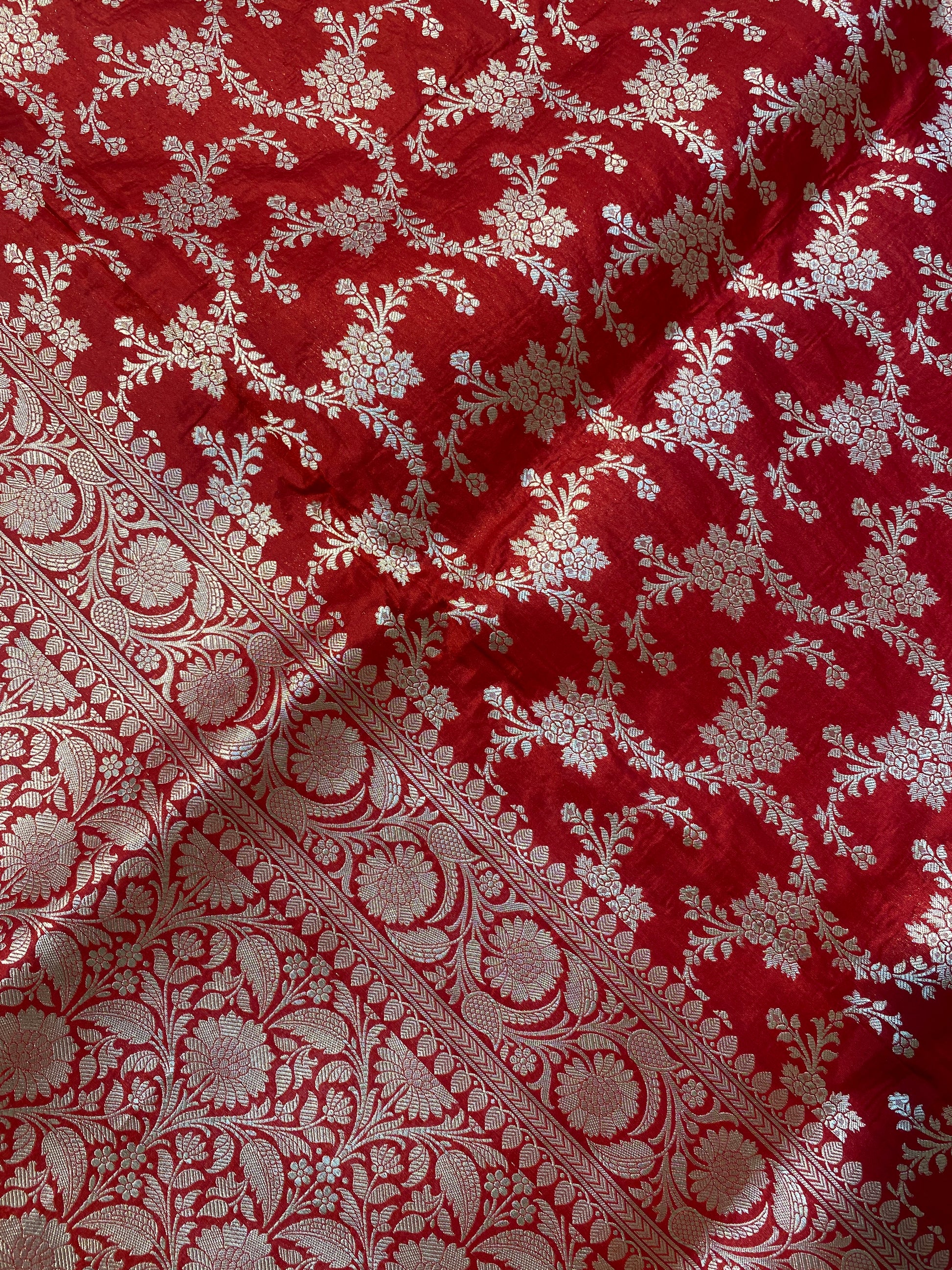 Red Pure Silk Banarasi Saree with Floral Jaal by Shades Of Benares - banarasi - banarasi saree shop - banarasi saree manufacturers - banarasi saree wholesale - banaraasi sarees