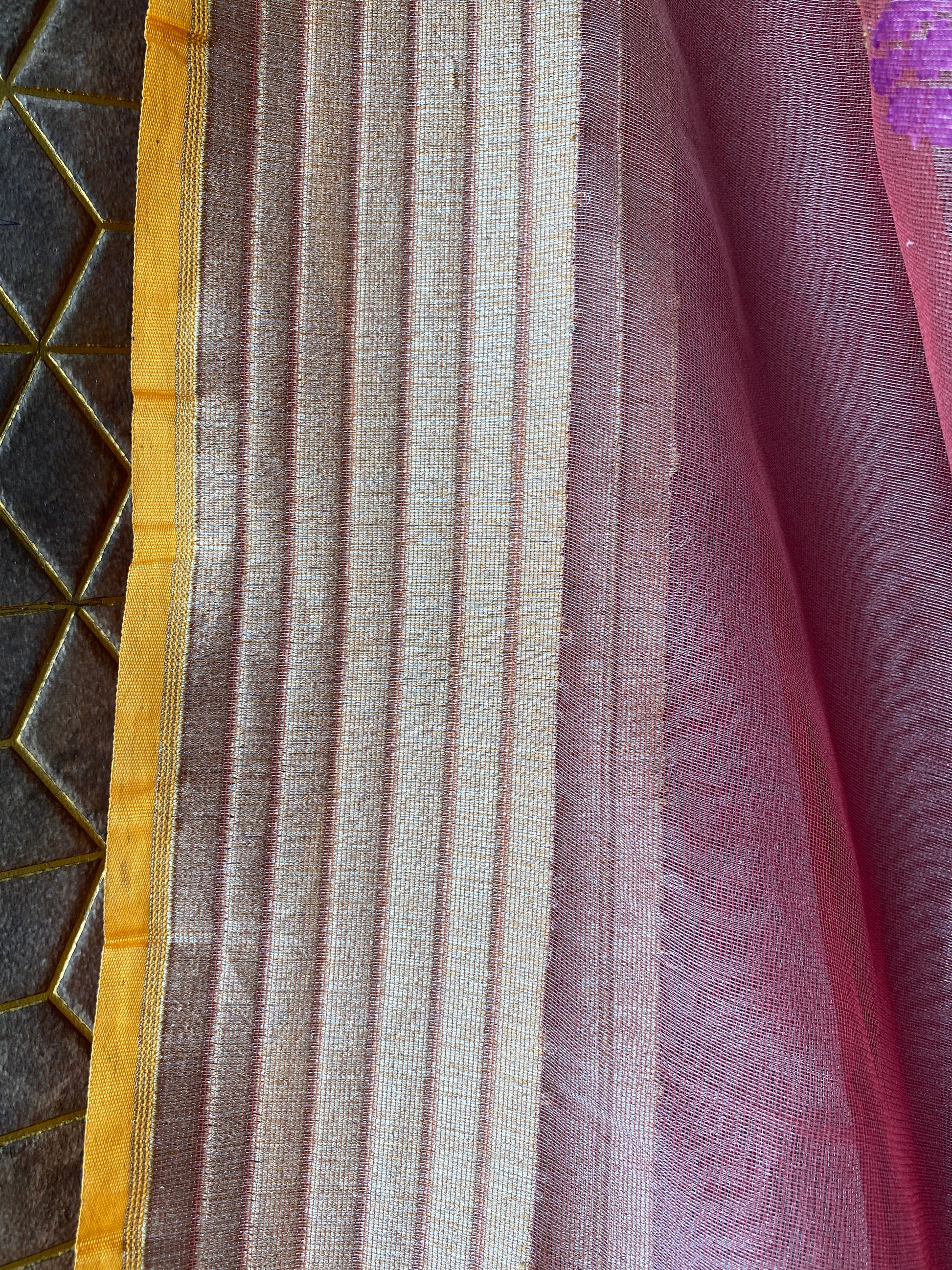 Pink Pure Tissue Silk Banarasi Saree with Kaadhwa Minakari Flowers by Shades Of Benares - banarasi - banarasi saree shop - banarasi saree manufacturers - banarasi saree wholesale - banaraasi sarees