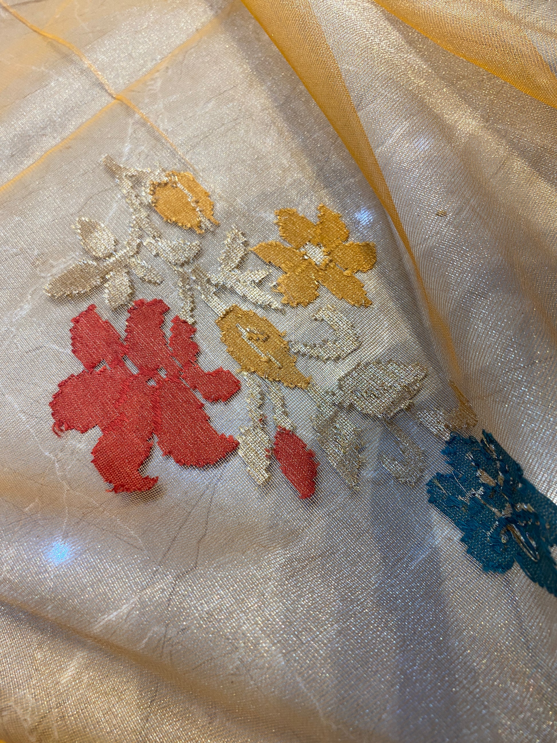 Yellow Pure Tissue Silk Banarasi Saree with Kaadhwa Minakari Motifs by Shades Of Benares - banarasi - banarasi saree shop - banarasi saree manufacturers - banarasi saree wholesale - banaraasi sarees