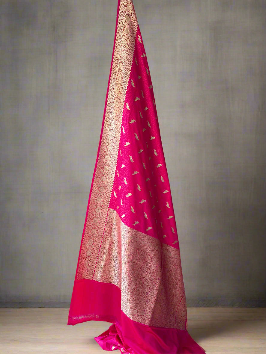 Rani Pink Pure Silk Banarasi Saree with Tanchui Weave & Bird Motifs by Shades Of Benares - banarasi - banarasi saree shop - banarasi saree manufacturers - banarasi saree wholesale - banaraasi sarees