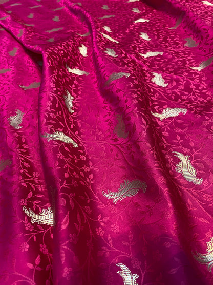 Rani Pink Pure Silk Banarasi Saree with Tanchui Weave & Bird Motifs by Shades Of Benares - banarasi - banarasi saree shop - banarasi saree manufacturers - banarasi saree wholesale - banaraasi sarees