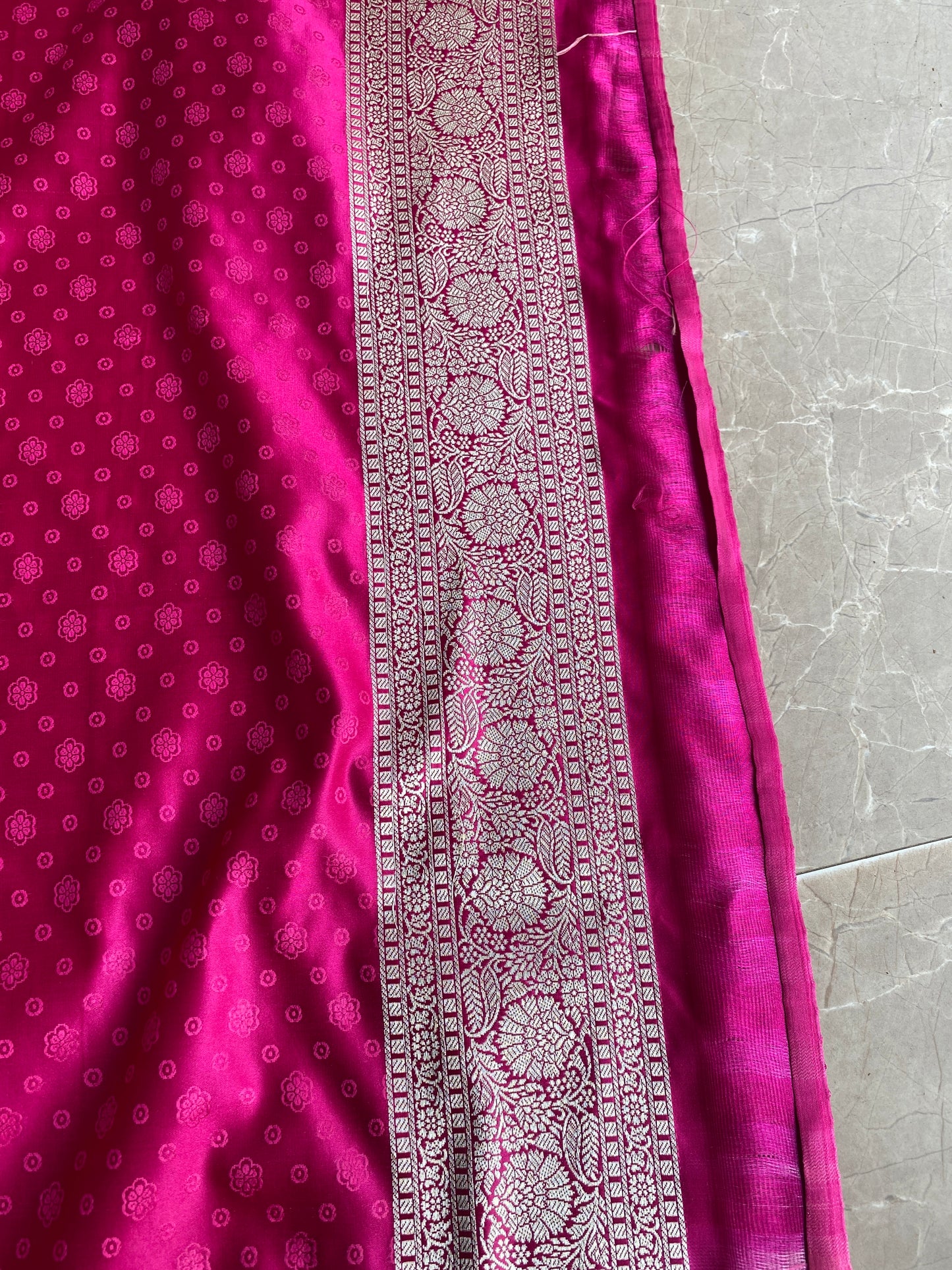 Rani Pink Pure Silk Banarasi Saree with Tanchui Weave & Bird Motifs by Shades Of Benares - banarasi - banarasi saree shop - banarasi saree manufacturers - banarasi saree wholesale - banaraasi sarees