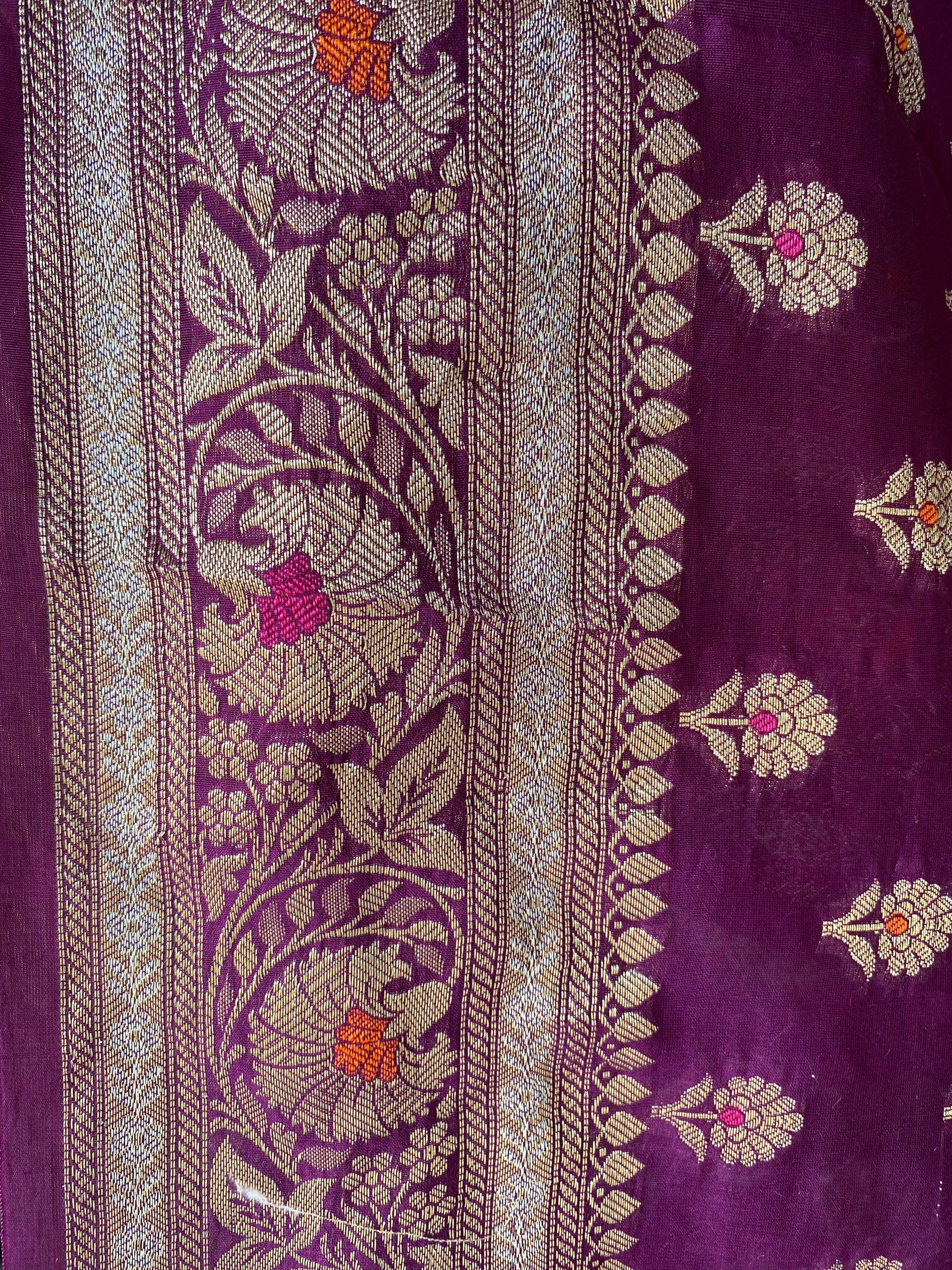 Magenta Handloom Pure Chanderi Silk Banarasi Saree With Gold Zari Butis by Shades Of Banaras - banarasi - banarasi saree shop - banarasi saree manufacturers - banarasi saree wholesale - banaraasi sarees