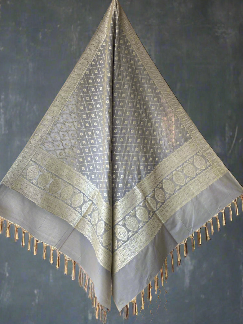 Grey Handloom Banarasi Silk Dupatta with Diamond Zari Weave by Shades Of Banaras - banarasi - banarasi saree shop - banarasi saree manufacturers - banarasi saree wholesale - banaraasi sarees