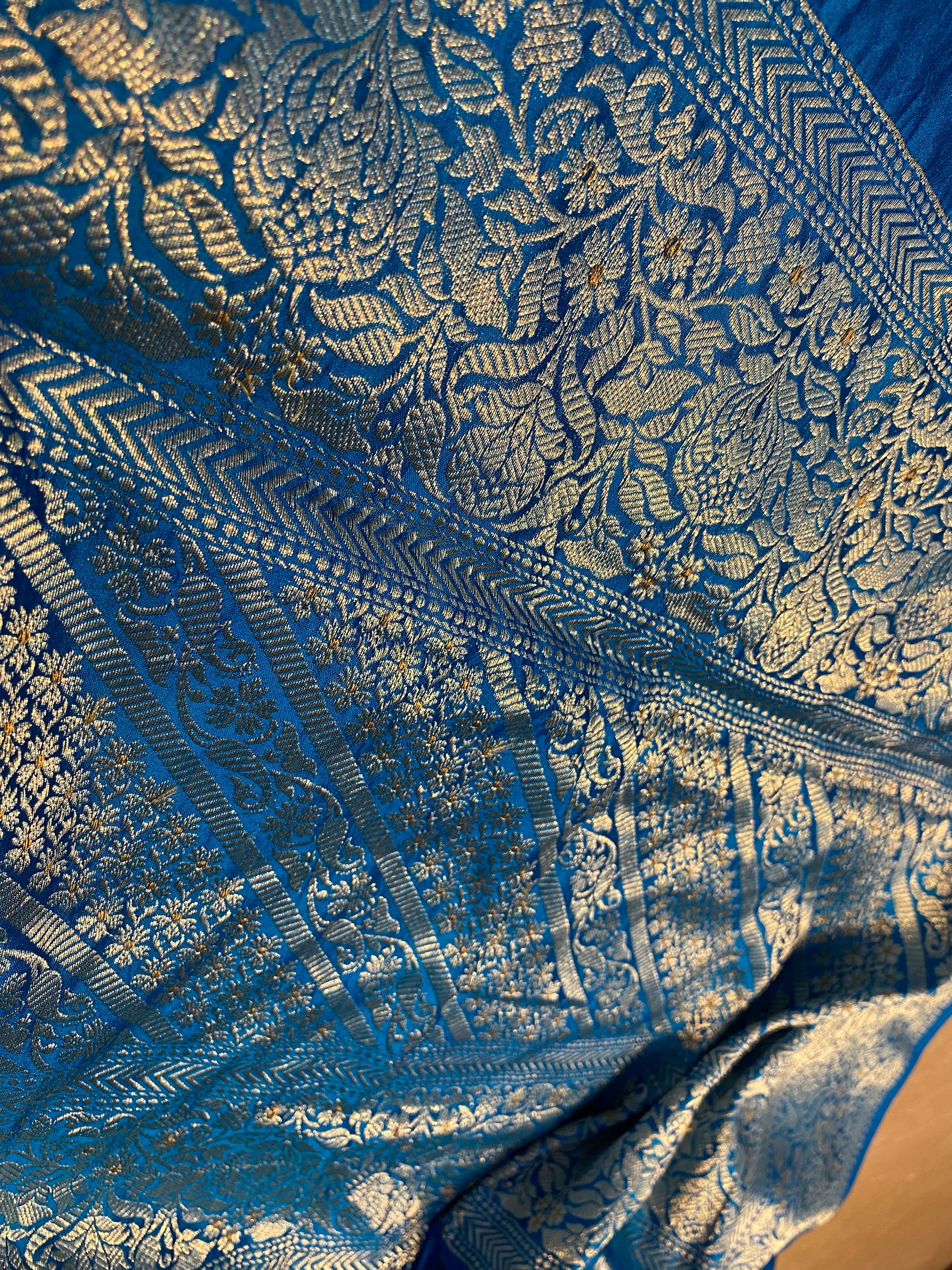 Light Blue Chiniya Moonga Silk Khaddi Banarasi Saree with Jaal by Shades Of Banaras - banarasi - banarasi saree shop - banarasi saree manufacturers - banarasi saree wholesale - banaraasi sarees