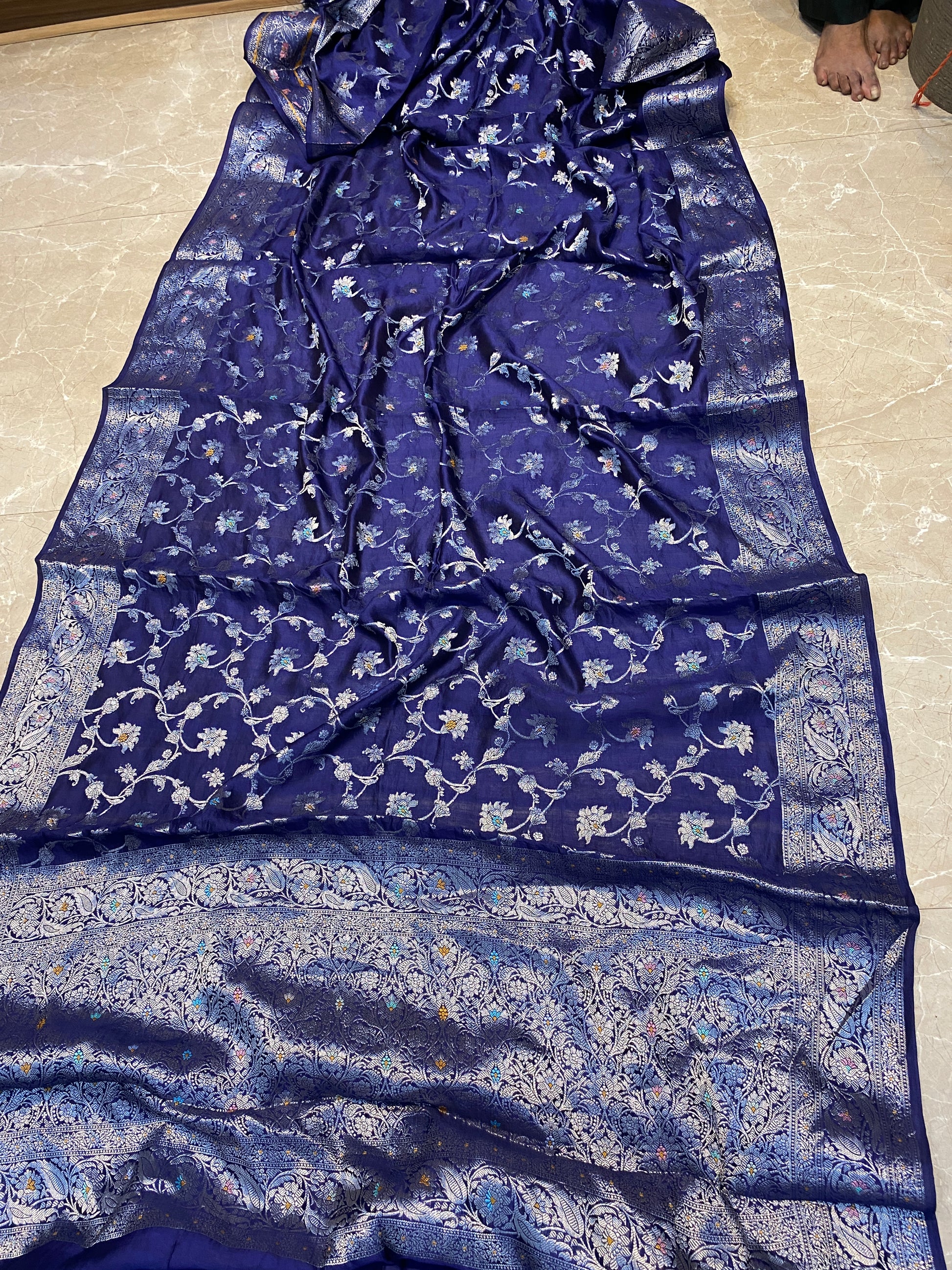 Navy Blue Pure Chiniya Moonga Silk Handloom Banarasi Saree by Shades Of Banaras - banarasi - banarasi saree shop - banarasi saree manufacturers - banarasi saree wholesale - banaraasi sarees
