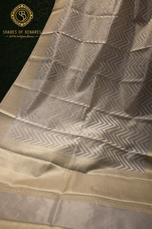 Shop Now - Luxurious Banarasi Tissue Silk Saree In Off White by Shades Of Benares - banarasi - banarasi saree shop