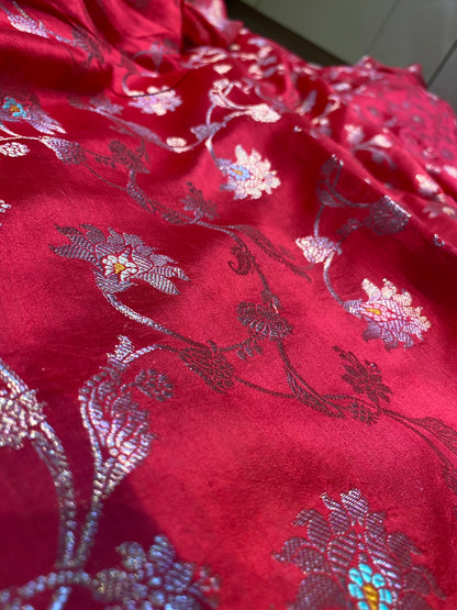Strawberry Pink Pure Chiniya Moonga Silk Handloom Banarasi Saree by Shades Of Banaras - banarasi - banarasi saree shop - banarasi saree manufacturers - banarasi saree wholesale - banaraasi sarees