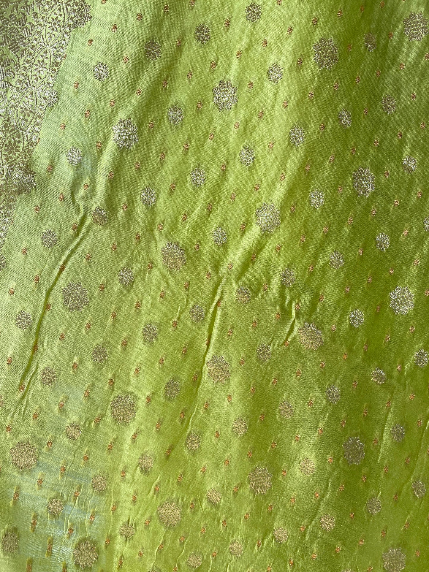 Mint Green Pure Chiniya Moonga Silk Handloom Banarasi Saree by Shades Of Banaras - banarasi - banarasi saree shop - banarasi saree manufacturers - banarasi saree wholesale - banaraasi sarees