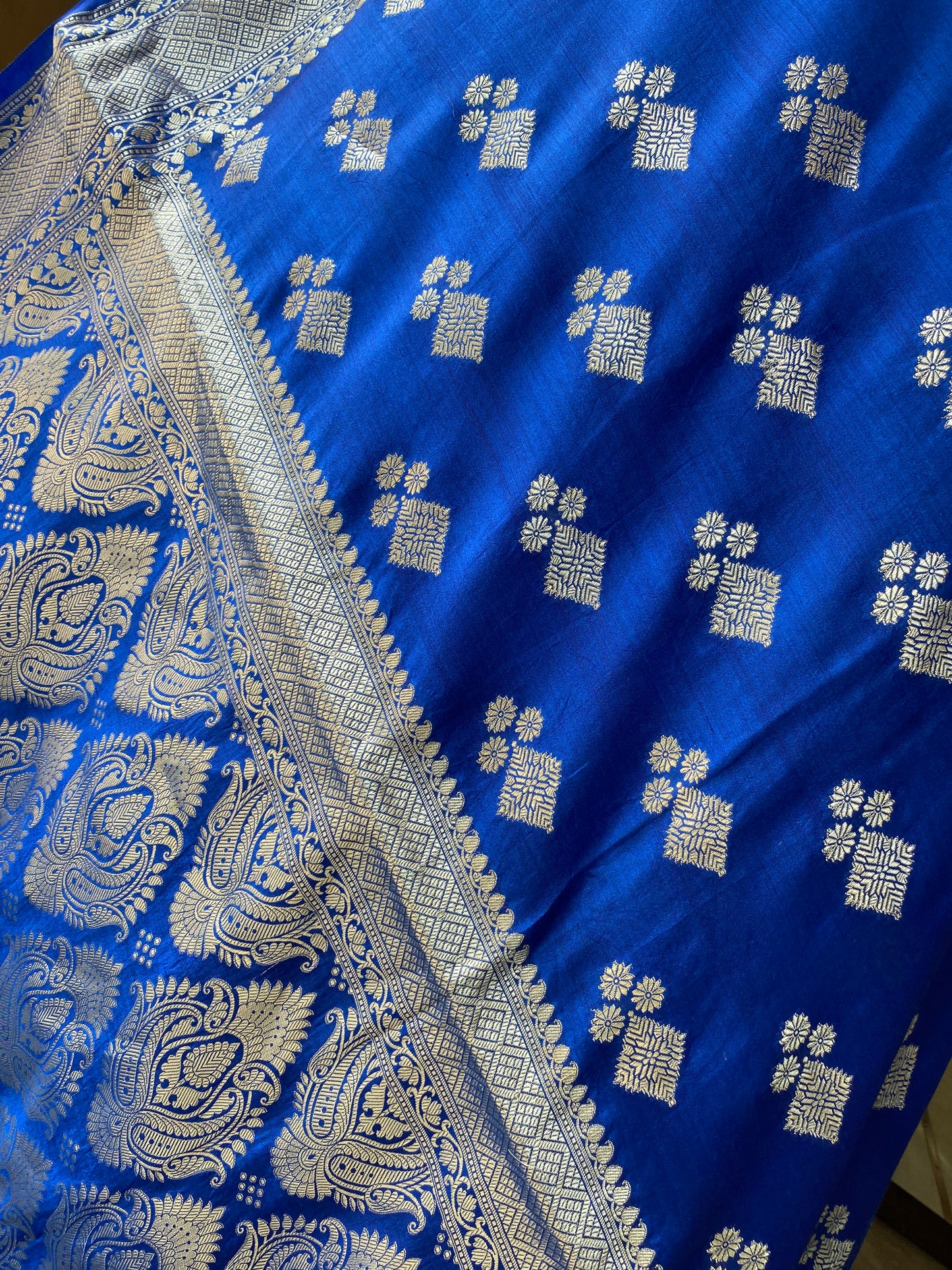 Royal Blue Pure Chiniya Moonga Silk Handloom Banarasi Saree by Shades Of Banaras - banarasi - banarasi saree shop - banarasi saree manufacturers - banarasi saree wholesale - banaraasi sarees