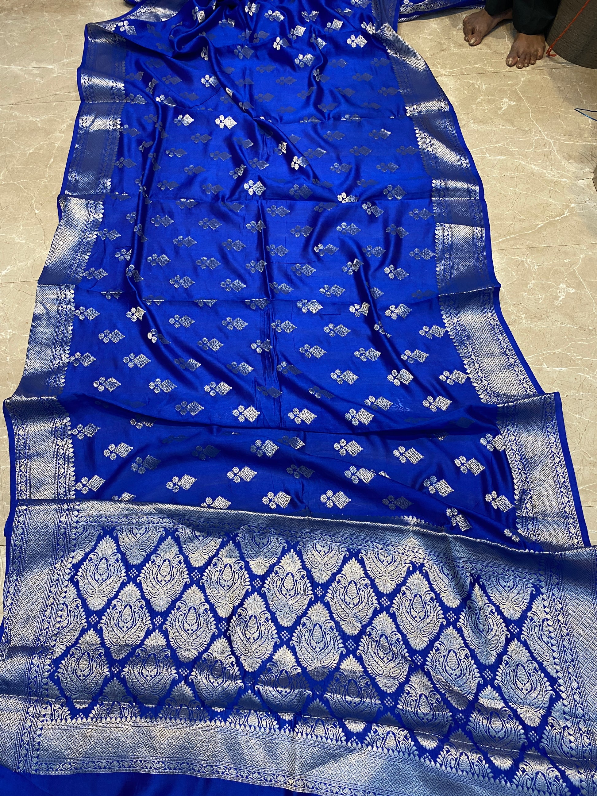 Royal Blue Pure Chiniya Moonga Silk Handloom Banarasi Saree by Shades Of Banaras - banarasi - banarasi saree shop - banarasi saree manufacturers - banarasi saree wholesale - banaraasi sarees