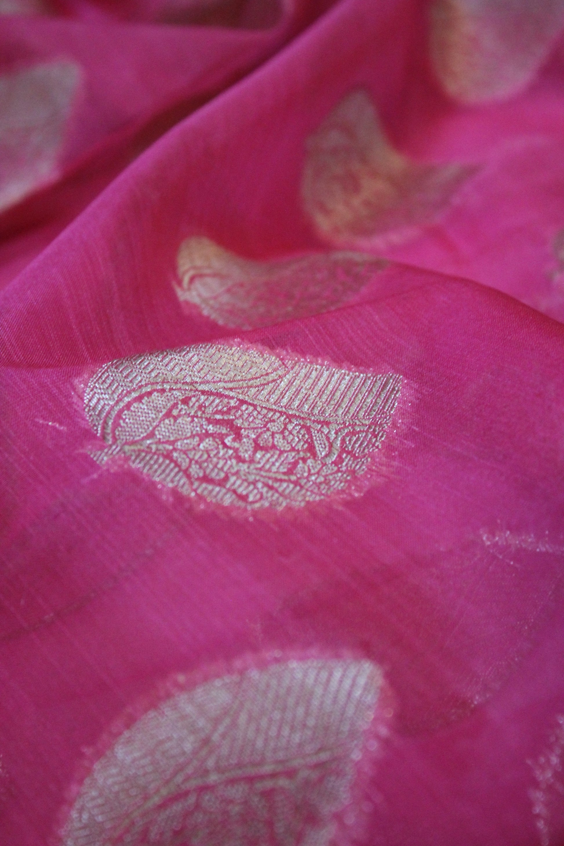 Exquisite Pink Kora Organza Handloom Banarasi Saree by Shades Of Benares - banarasi - banarasi saree shop