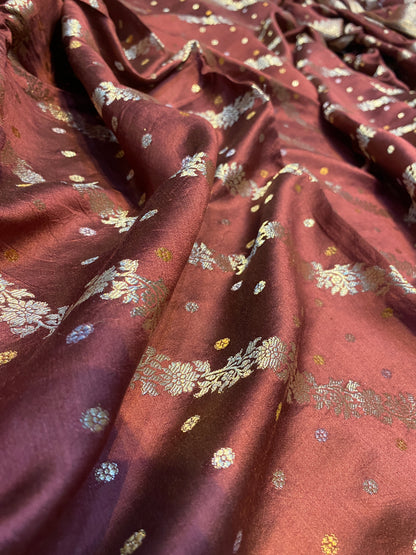 Wine Pure Chiniya Moonga Silk Handloom Banarasi Saree by Shades Of Banaras - banarasi - banarasi saree shop - banarasi saree manufacturers - banarasi saree wholesale - banaraasi sarees