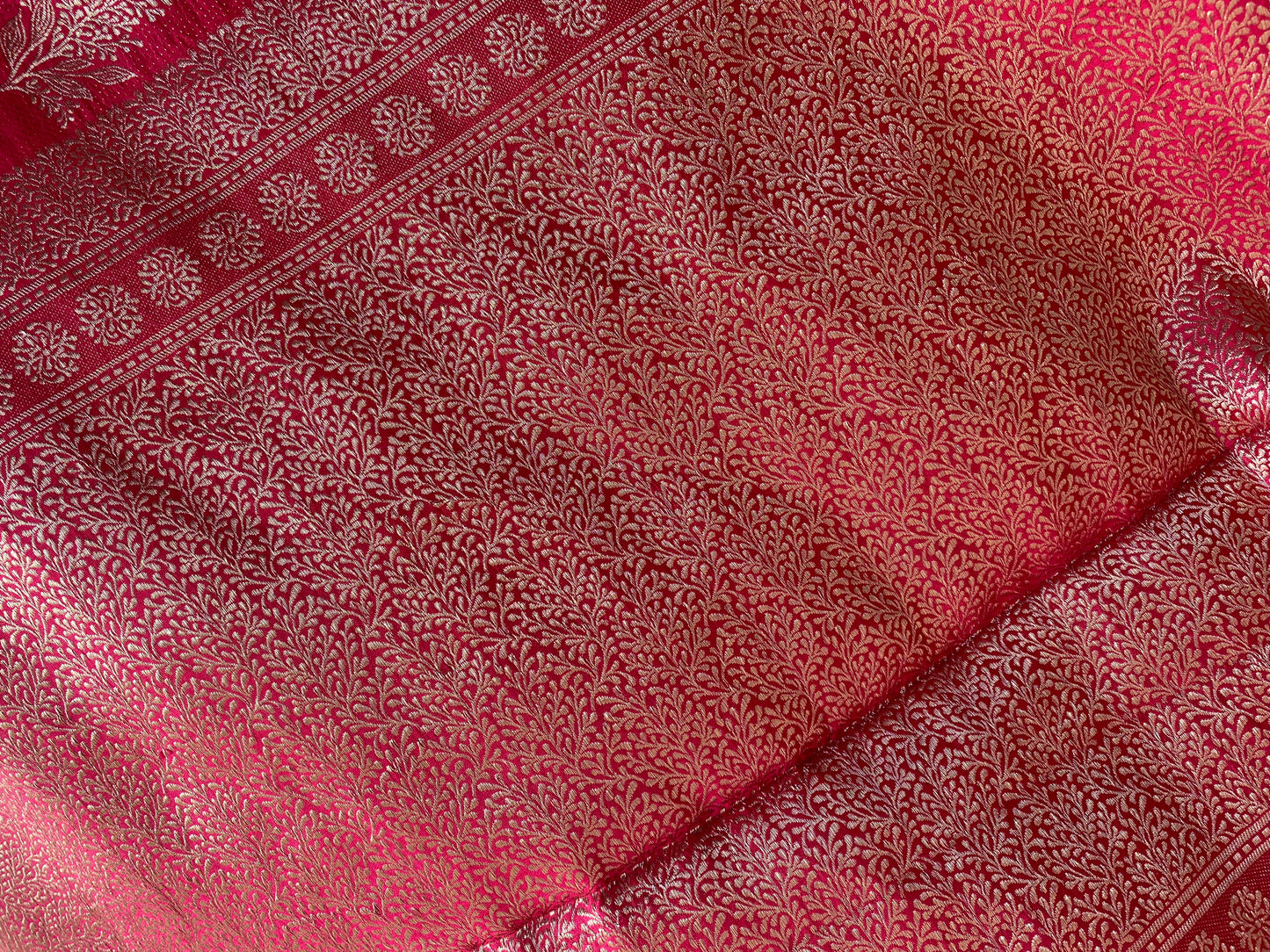 Matt Pink Pure Chiniya Moonga Silk Handloom Banarasi Saree by Shades Of Banaras - banarasi - banarasi saree shop - banarasi saree manufacturers - banarasi saree wholesale - banaraasi sarees