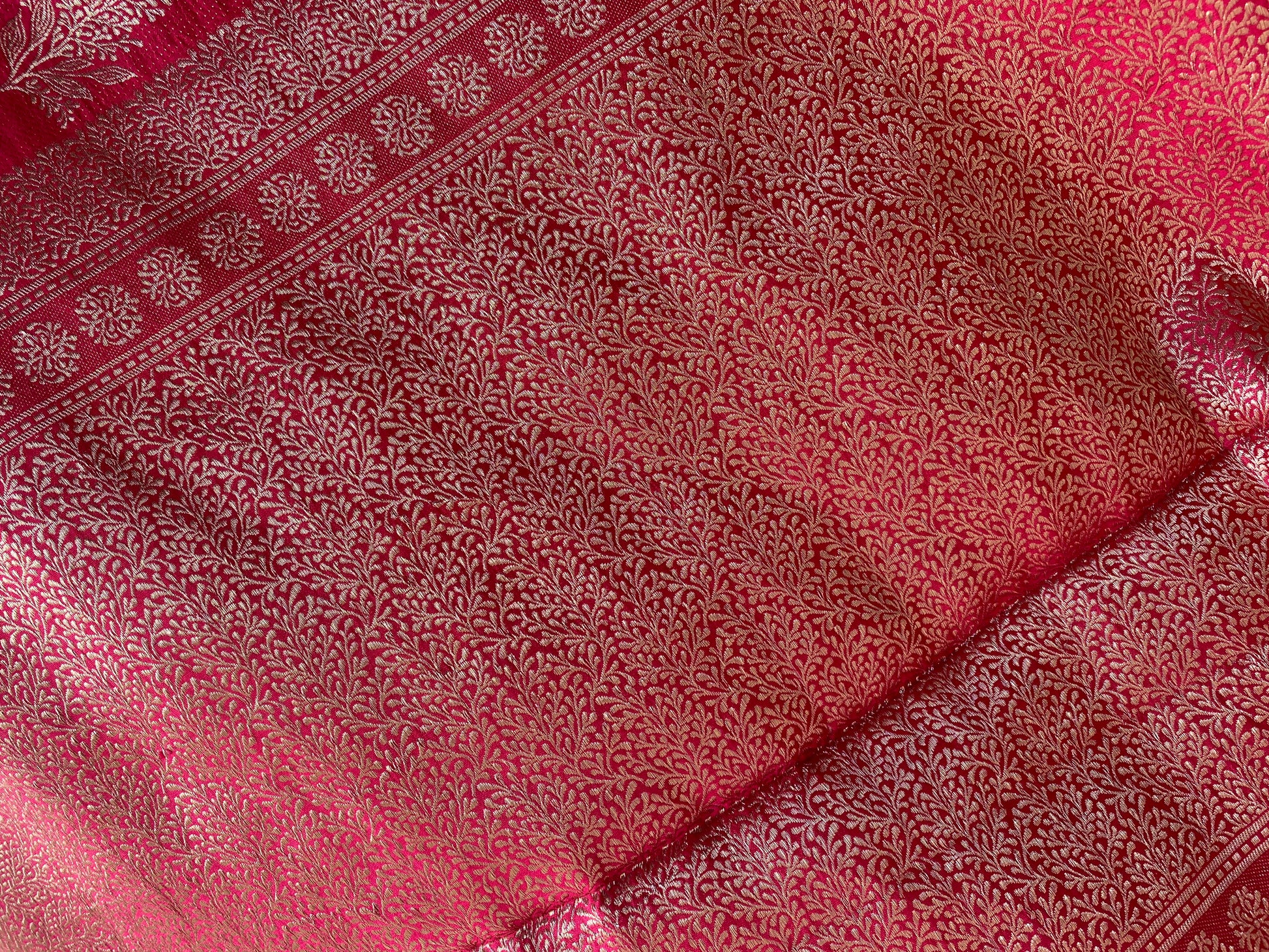 Matt Pink Pure Chiniya Moonga Silk Handloom Banarasi Saree by Shades Of Banaras - banarasi - banarasi saree shop - banarasi saree manufacturers - banarasi saree wholesale - banaraasi sarees