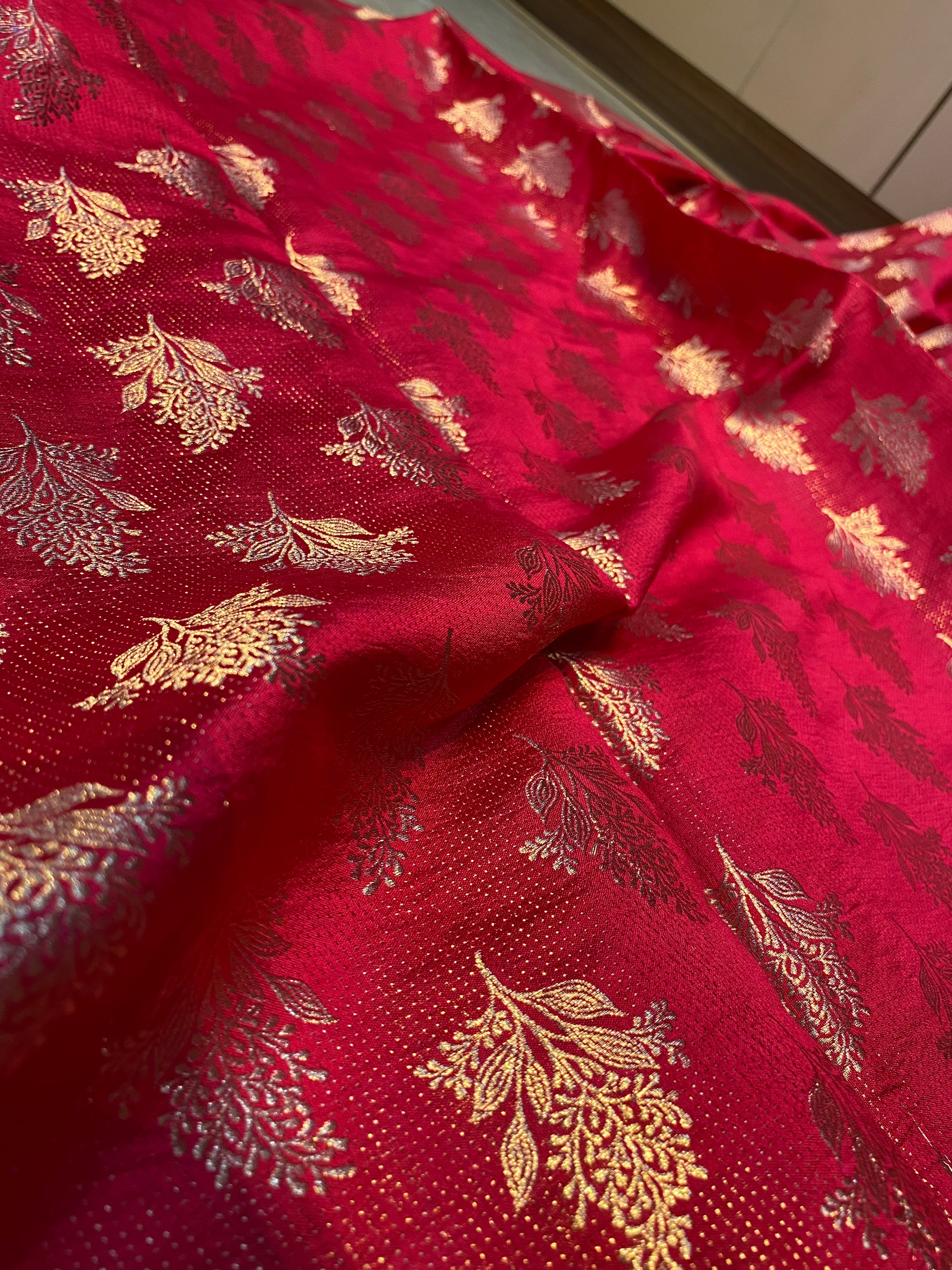 Matt Pink Pure Chiniya Moonga Silk Handloom Banarasi Saree by Shades Of Banaras - banarasi - banarasi saree shop - banarasi saree manufacturers - banarasi saree wholesale - banaraasi sarees