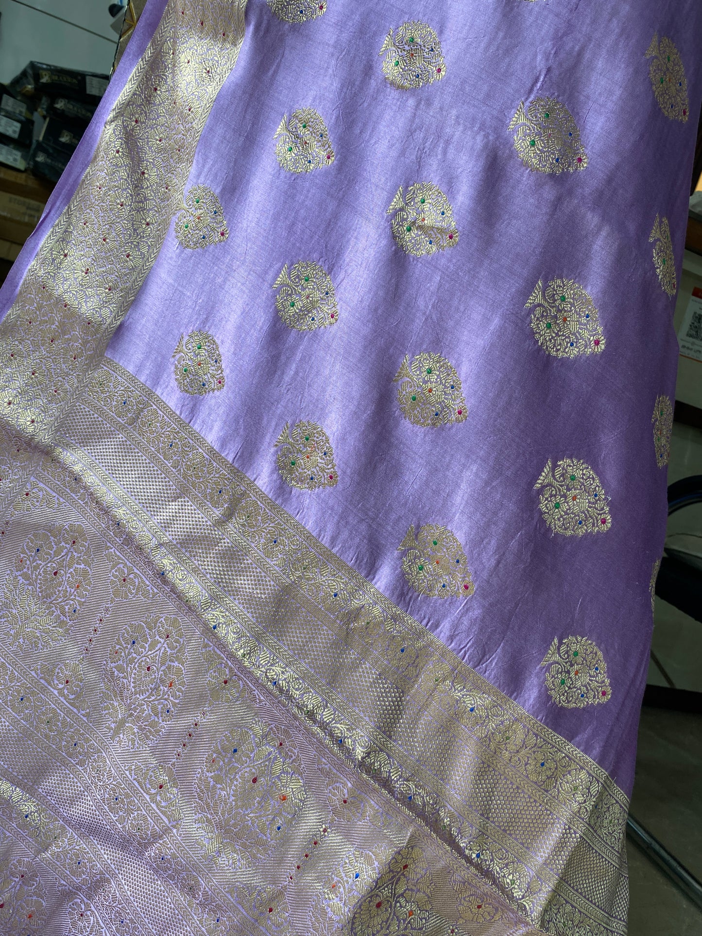 Lavender Pure Chiniya Moonga Silk Handloom Banarasi Saree by Shades Of Banaras - banarasi - banarasi saree shop - banarasi saree manufacturers - banarasi saree wholesale - banaraasi sarees