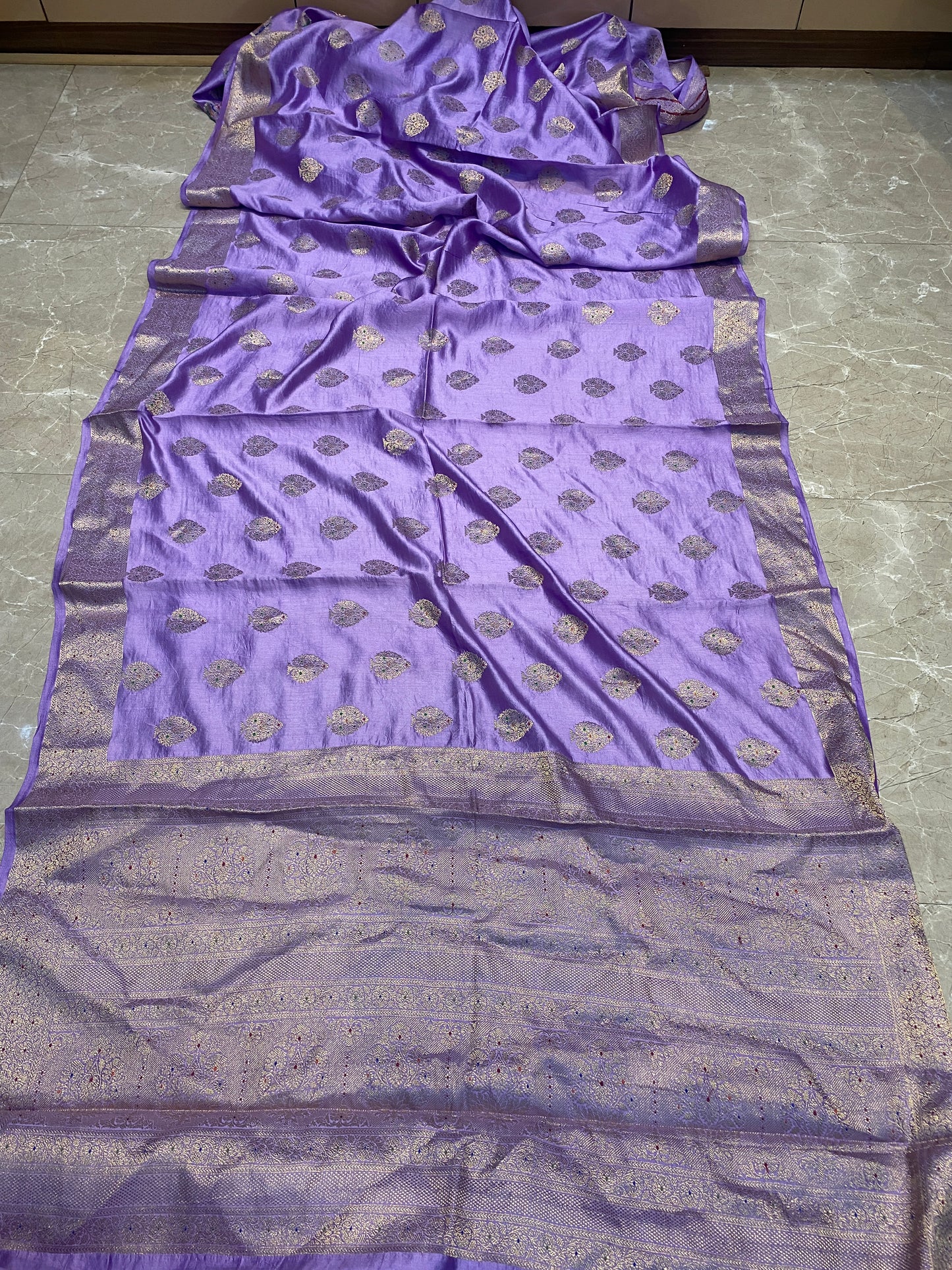 Lavender Pure Chiniya Moonga Silk Handloom Banarasi Saree by Shades Of Banaras - banarasi - banarasi saree shop - banarasi saree manufacturers - banarasi saree wholesale - banaraasi sarees