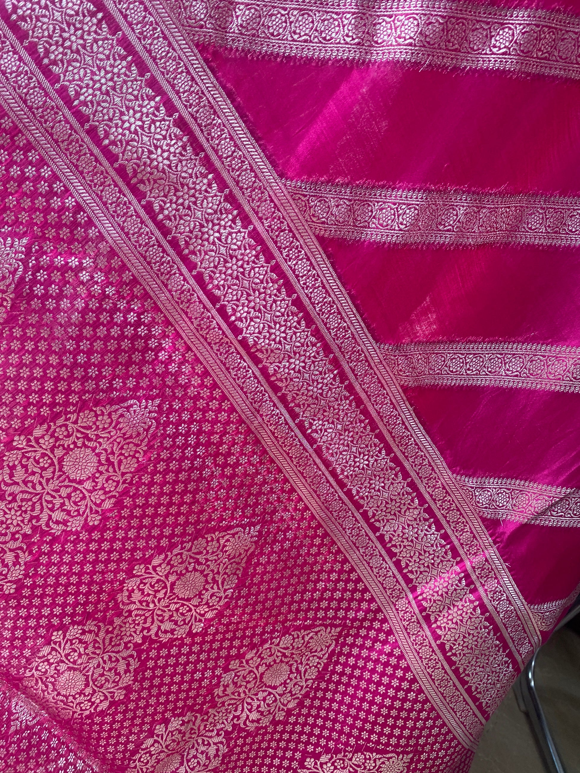 Pink Pure Chiniya Moonga Silk Handloom Banarasi Saree by Shades Of Banaras - banarasi - banarasi saree shop - banarasi saree manufacturers - banarasi saree wholesale - banaraasi sarees
