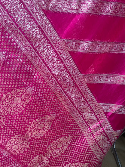 Pink Pure Chiniya Moonga Silk Handloom Banarasi Saree by Shades Of Banaras - banarasi - banarasi saree shop - banarasi saree manufacturers - banarasi saree wholesale - banaraasi sarees