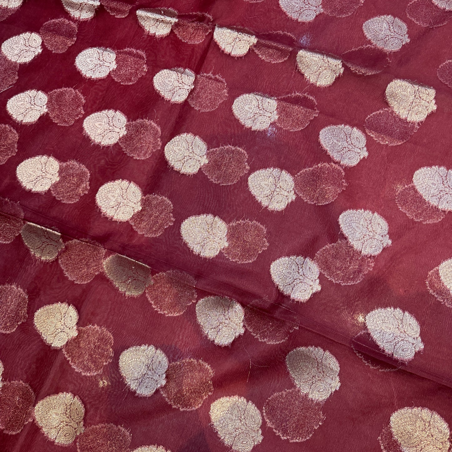 Maroon Cotton Organza Handloom Saree with Gold Zari Butis by Shades Of Banaras - banarasi - banarasi saree shop - banarasi saree manufacturers - banarasi saree wholesale - banaraasi sarees - banarasi sari - banarasi saris