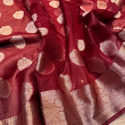 Maroon Cotton Organza Handloom Saree with Gold Zari Butis by Shades Of Banaras - banarasi - banarasi saree shop - banarasi saree manufacturers - banarasi saree wholesale - banaraasi sarees - banarasi sari - banarasi saris
