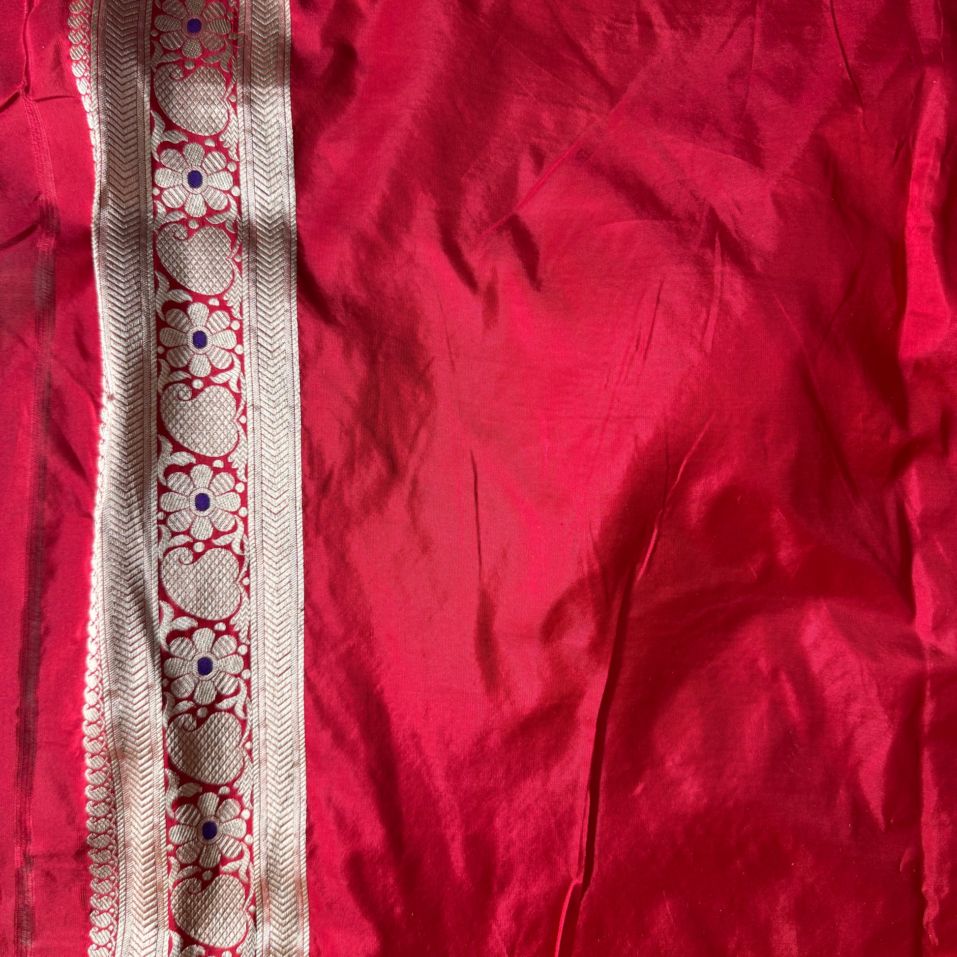 Royal Red Buti Luxe Couture – Pure Silk Banarasi Saree by Shades Of Banaras - banarasi - banarasi saree shop - banarasi saree manufacturers - banarasi saree wholesale - banaraasi sarees - banarasi sari - banarasi saris