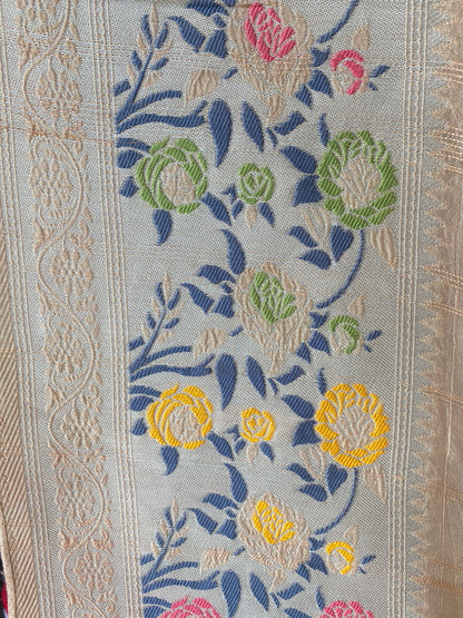 The Golden Weave: Creme Tussar Silk Banarasi Saree with Paithani Border by Shades Of Banaras - banarasi - banarasi saree shop - banarasi saree manufacturers - banarasi saree wholesale - banaraasi sarees