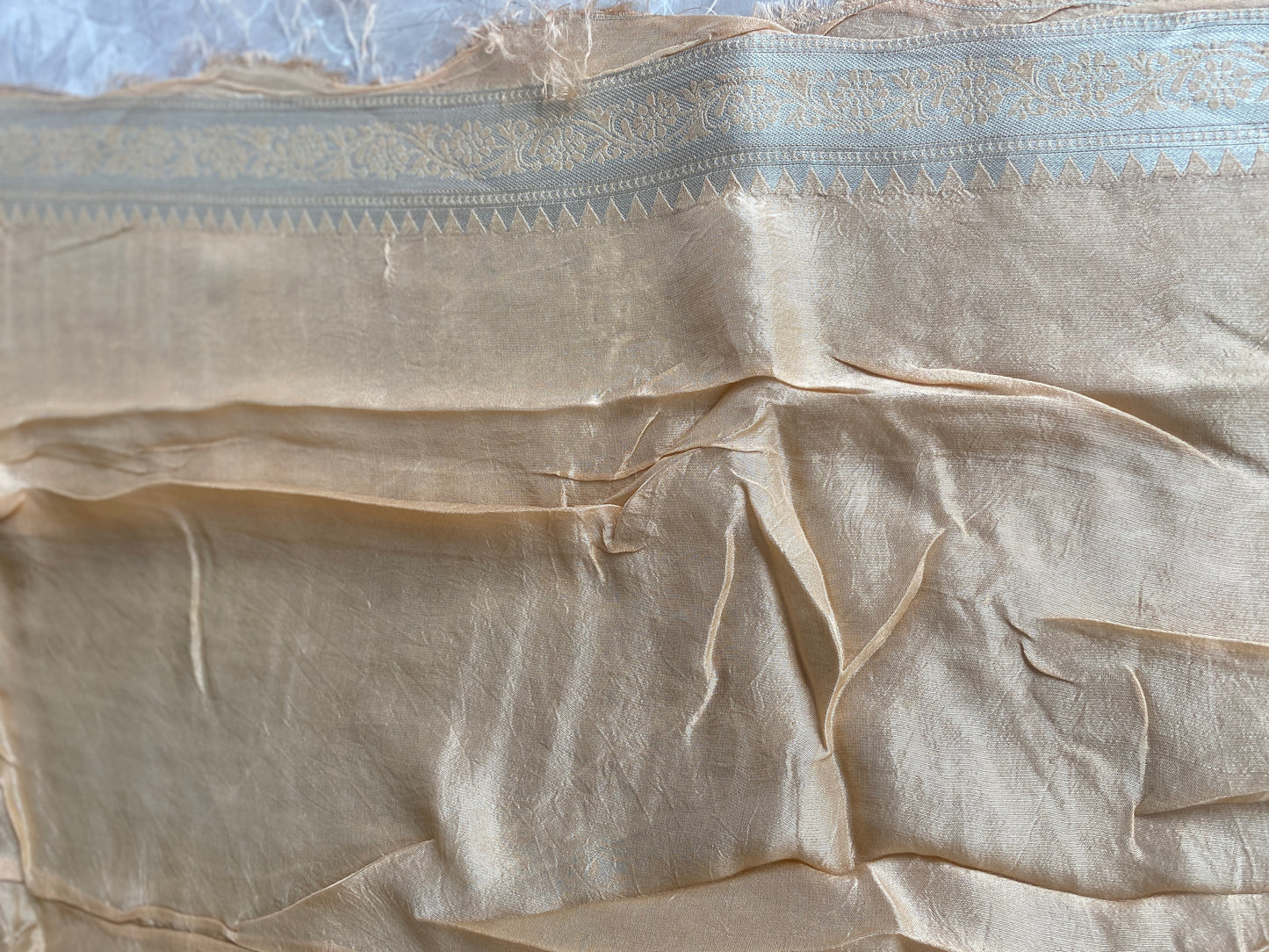 The Golden Weave: Creme Tussar Silk Banarasi Saree with Paithani Border by Shades Of Banaras - banarasi - banarasi saree shop - banarasi saree manufacturers - banarasi saree wholesale - banaraasi sarees