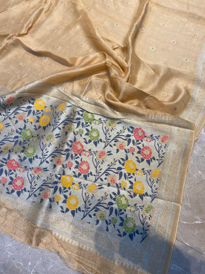 The Golden Weave: Creme Tussar Silk Banarasi Saree with Paithani Border by Shades Of Banaras - banarasi - banarasi saree shop - banarasi saree manufacturers - banarasi saree wholesale - banaraasi sarees