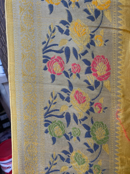 The Golden Sunlight: Yellow Pure Tussar Silk Banarasi Saree by Shades Of Banaras - banarasi - banarasi saree shop - banarasi saree manufacturers - banarasi saree wholesale - banaraasi sarees