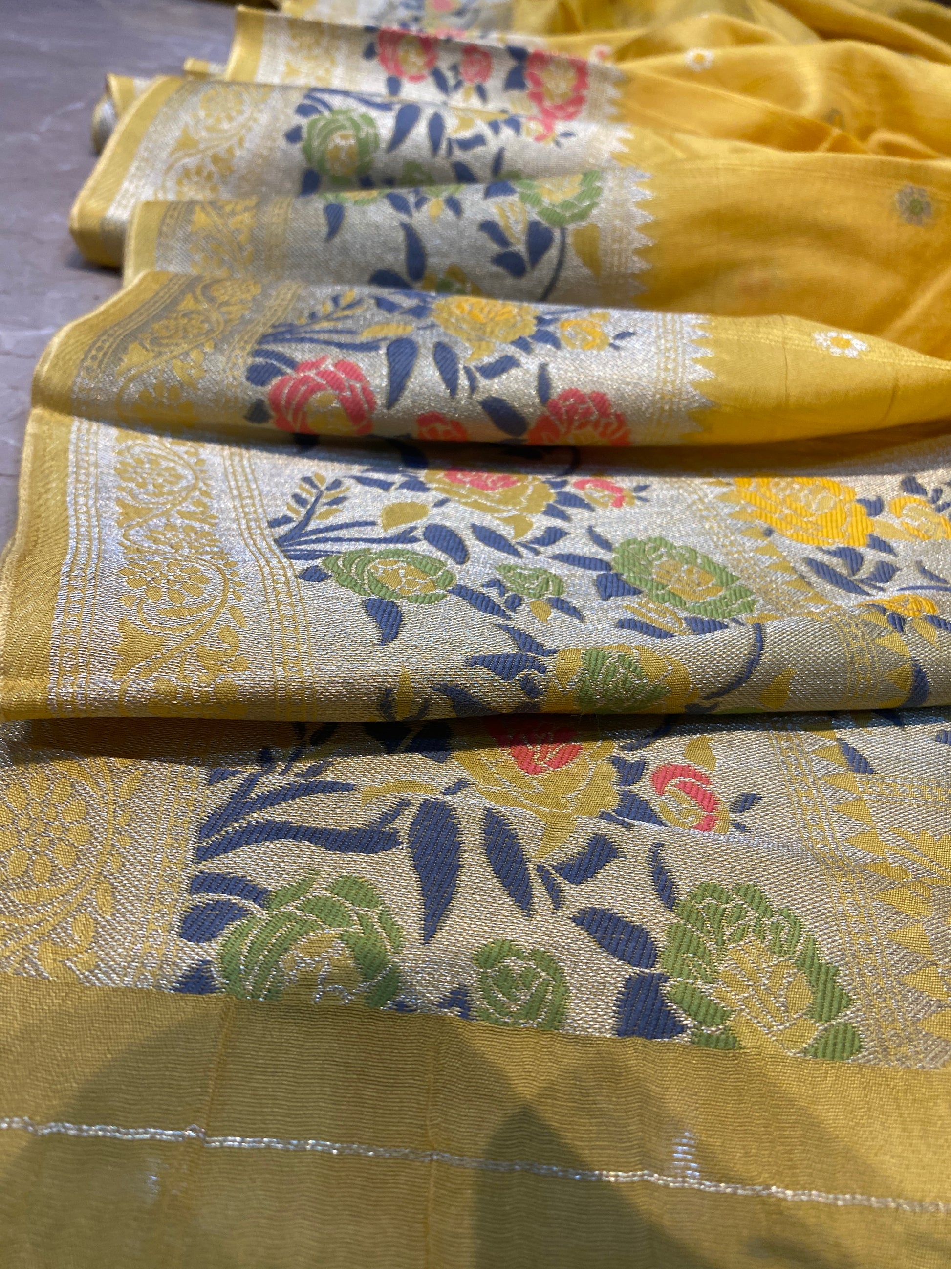 The Golden Sunlight: Yellow Pure Tussar Silk Banarasi Saree by Shades Of Banaras - banarasi - banarasi saree shop - banarasi saree manufacturers - banarasi saree wholesale - banaraasi sarees