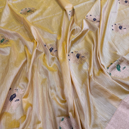 Luxe Handloom Mustard Moonga Silk Shikaargaah Banarasi Saree by Shades Of Banaras - banarasi - banarasi saree shop - banarasi saree manufacturers - banarasi saree wholesale - banaraasi sarees - banarasi sari - banarasi saris