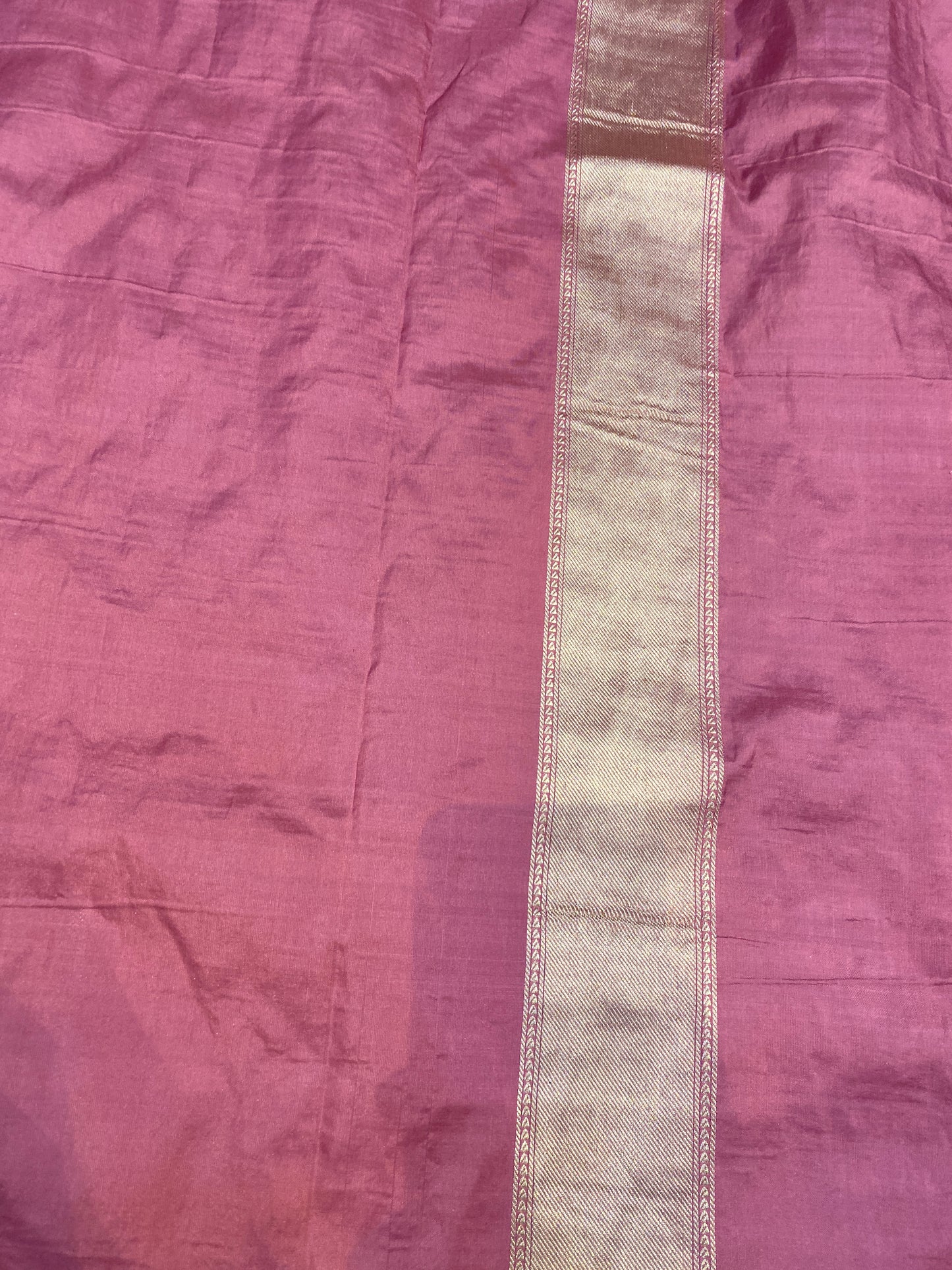 Pastel Pink Pure Silk Banarasi Saree with Butis by Shades Of Banaras - banarasi - banarasi saree shop - banarasi saree manufacturers - banarasi saree wholesale - banaraasi sarees