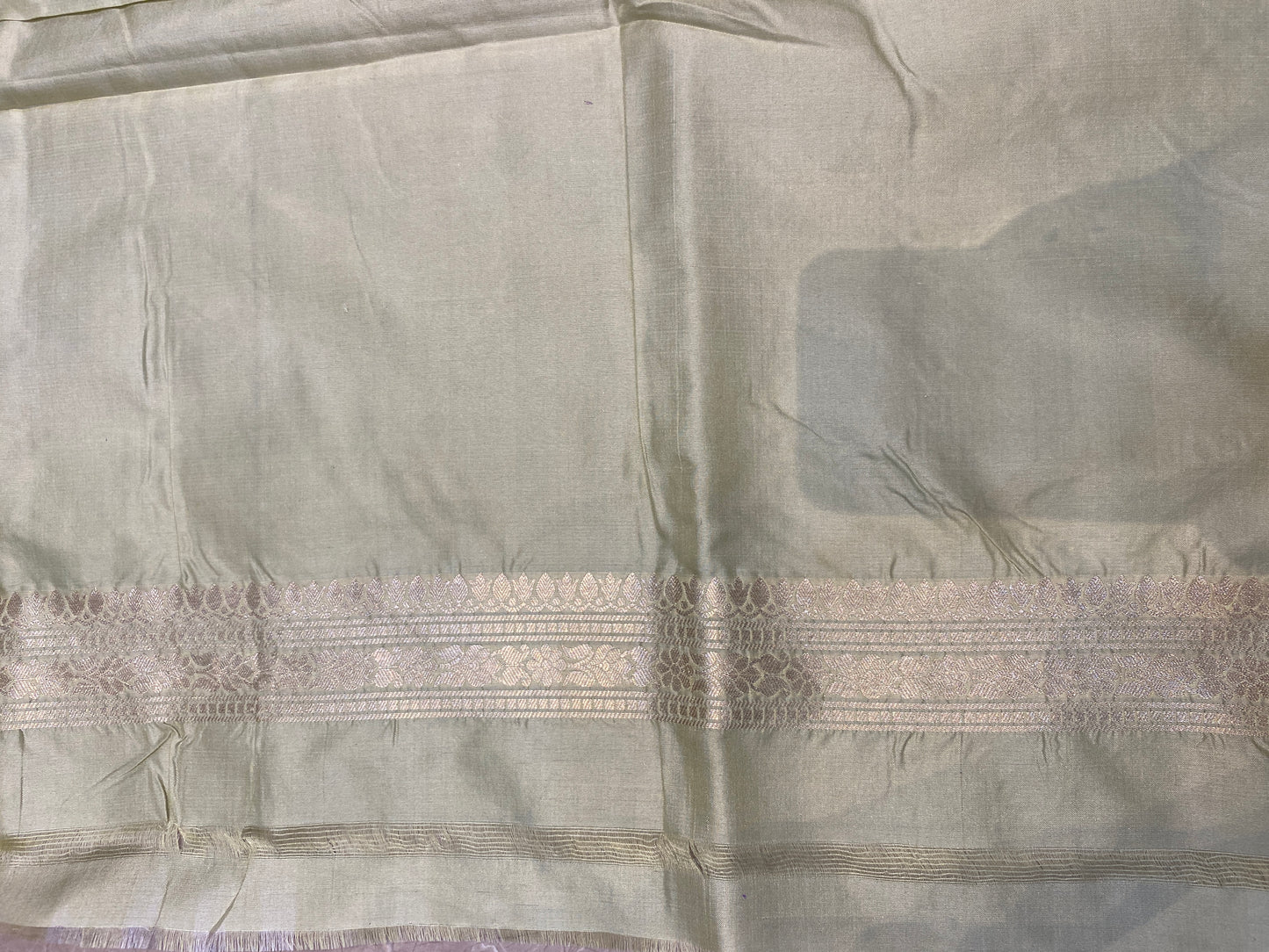 Pastel Green Pure Silk Banarasi Saree with Butis by Shades Of Banaras - banarasi - banarasi saree shop - banarasi saree manufacturers - banarasi saree wholesale - banaraasi sarees