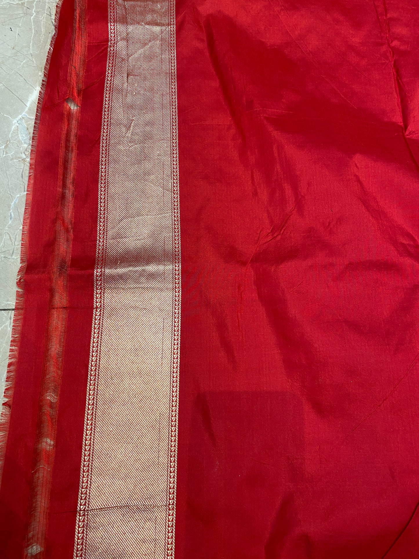 Red Pure Silk Banarasi Saree with Handwoven Butis & Plain Blouse by Shades Of Banaras - banarasi - banarasi saree shop - banarasi saree manufacturers - banarasi saree wholesale - banaraasi sarees