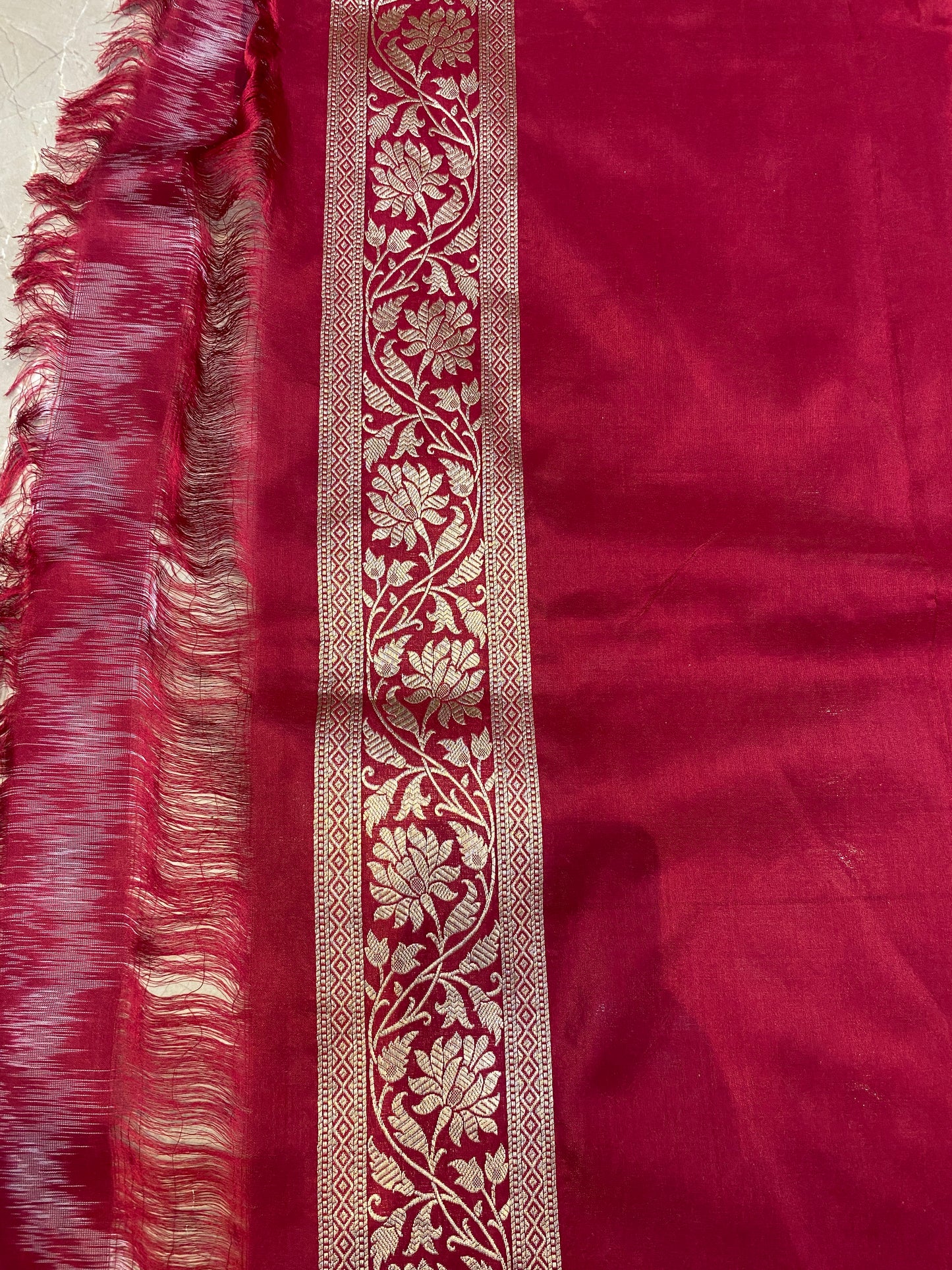 The Crimson Banarasi: Maroon Pure Silk Saree with Jaal by Shades Of Banaras - banarasi - banarasi saree shop - banarasi saree manufacturers - banarasi saree wholesale - banaraasi sarees