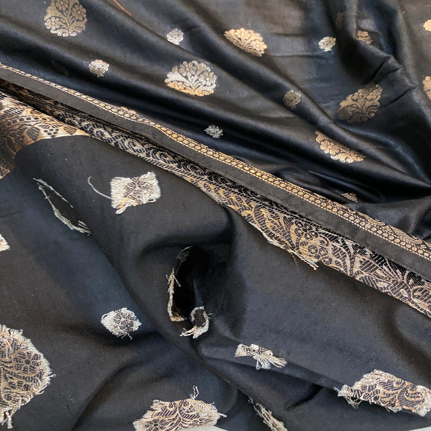 Attitude Black Handloom Crepe Banarasi Silk Saree by Shades Of Benares - banarasi - banarasi saree shop