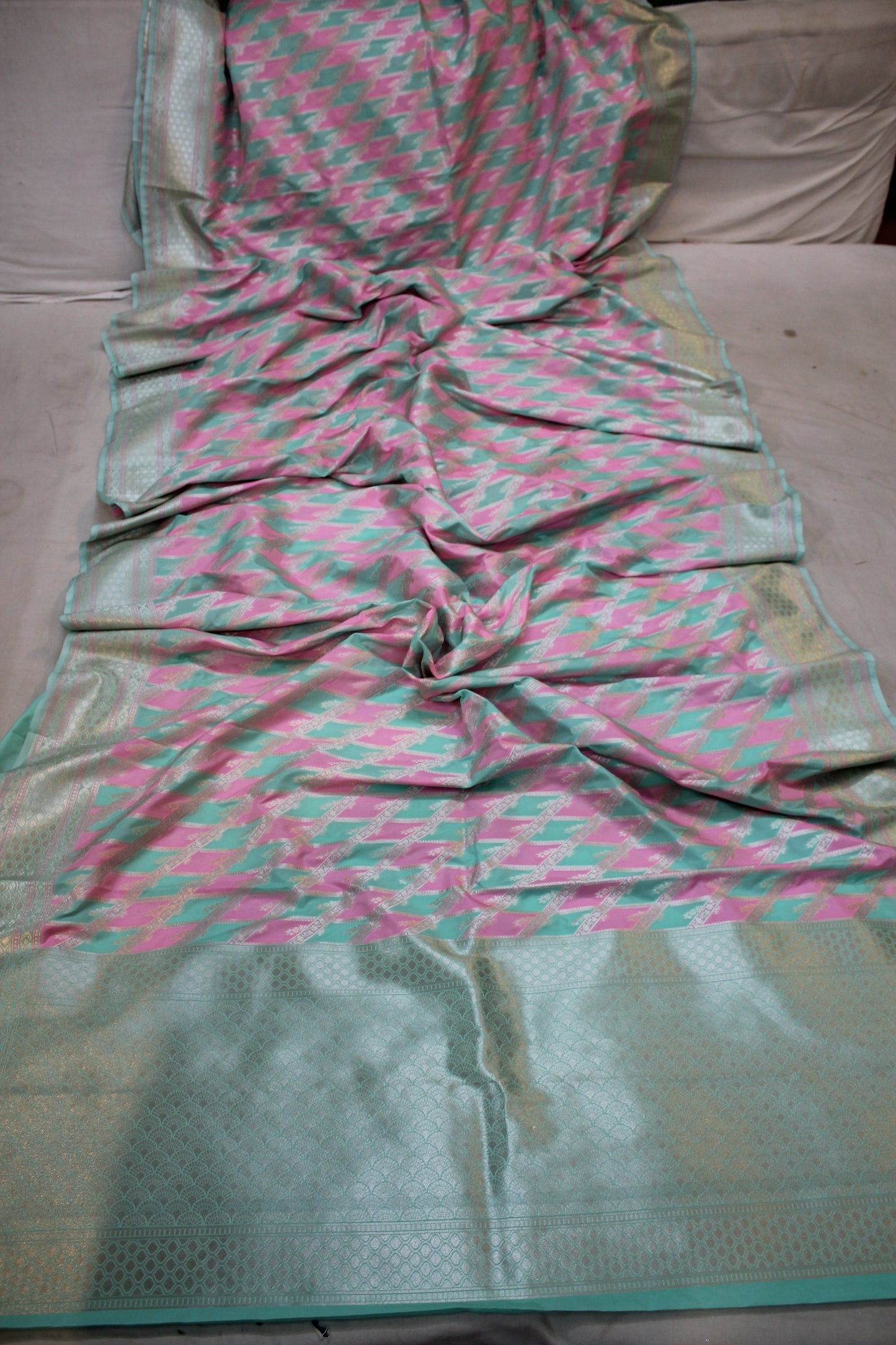 Harmonious Beauty: Pink and Green Handloom Pure Silk Banarasi Saree by Shades Of Benares - banarasi - banarasi saree shop