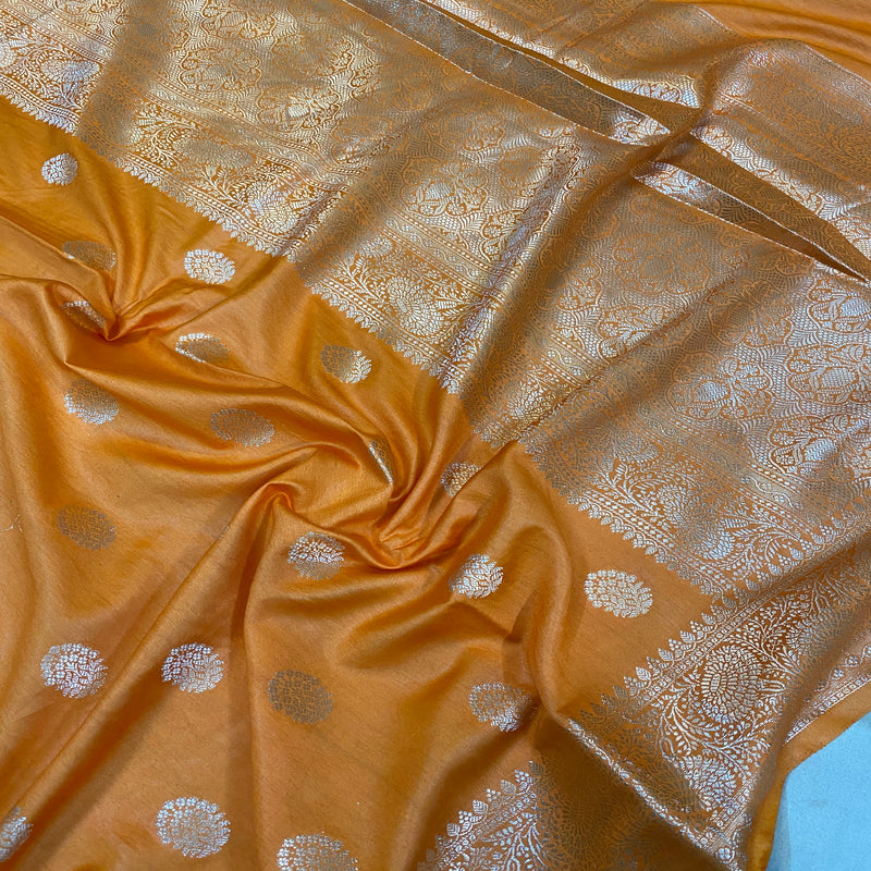 Vibrant orange handloom crepe Banarasi silk sari, exuding boldness and elegance. Ideal for weddings, festivals, or cultural events.
