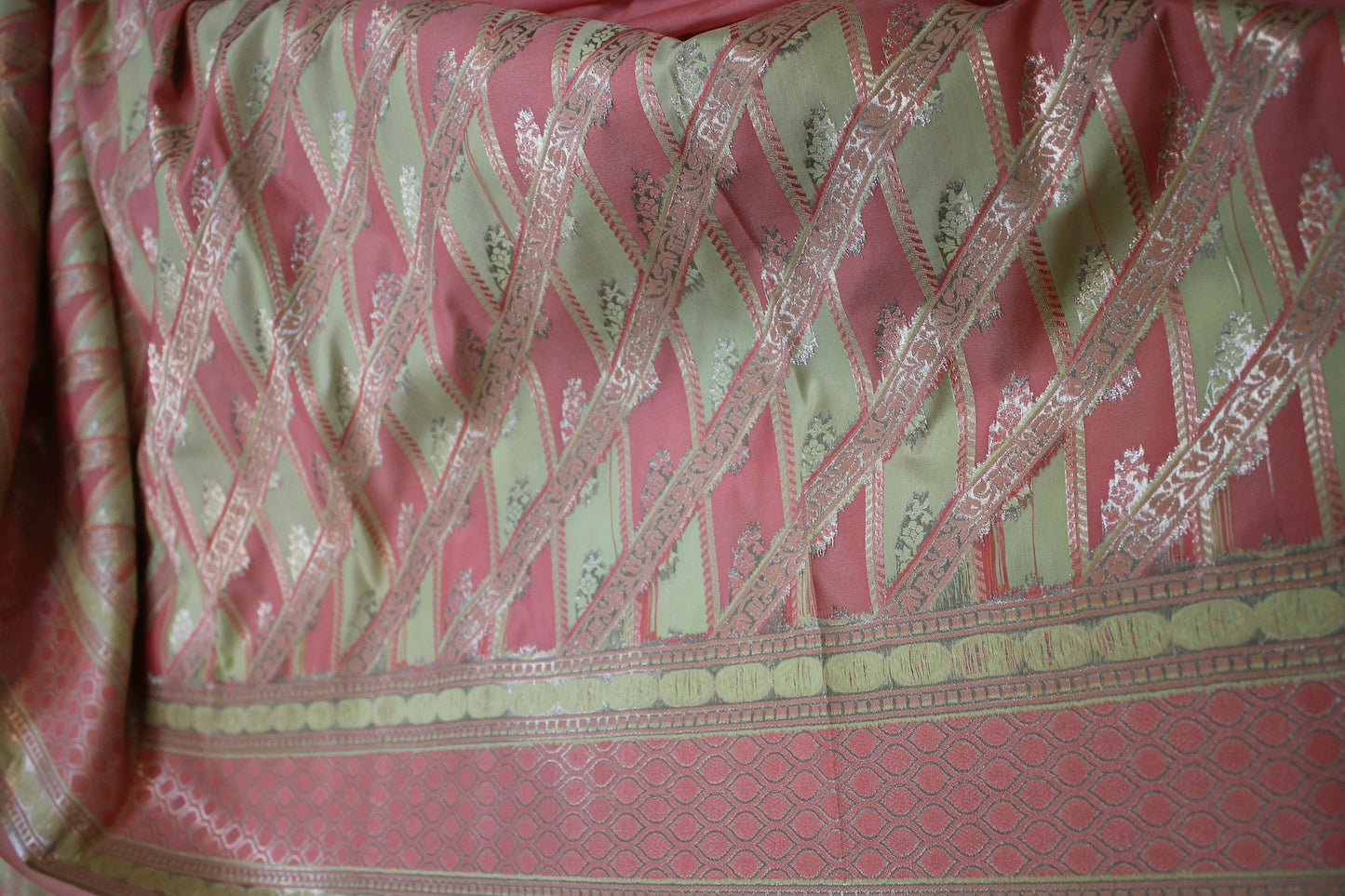 Pristine Harmony: Cream & Peach Rangkaat Handloom Pure Silk Banarasi Saree by Shades Of Benares - banarasi - banarasi saree shop