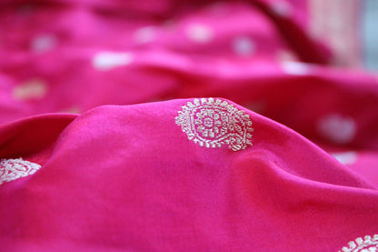 Kadhwa Buti Rani Pink Handloom Pure Katan Silk Banarasi Saree by Shades Of Benares - banarasi - banarasi saree shop