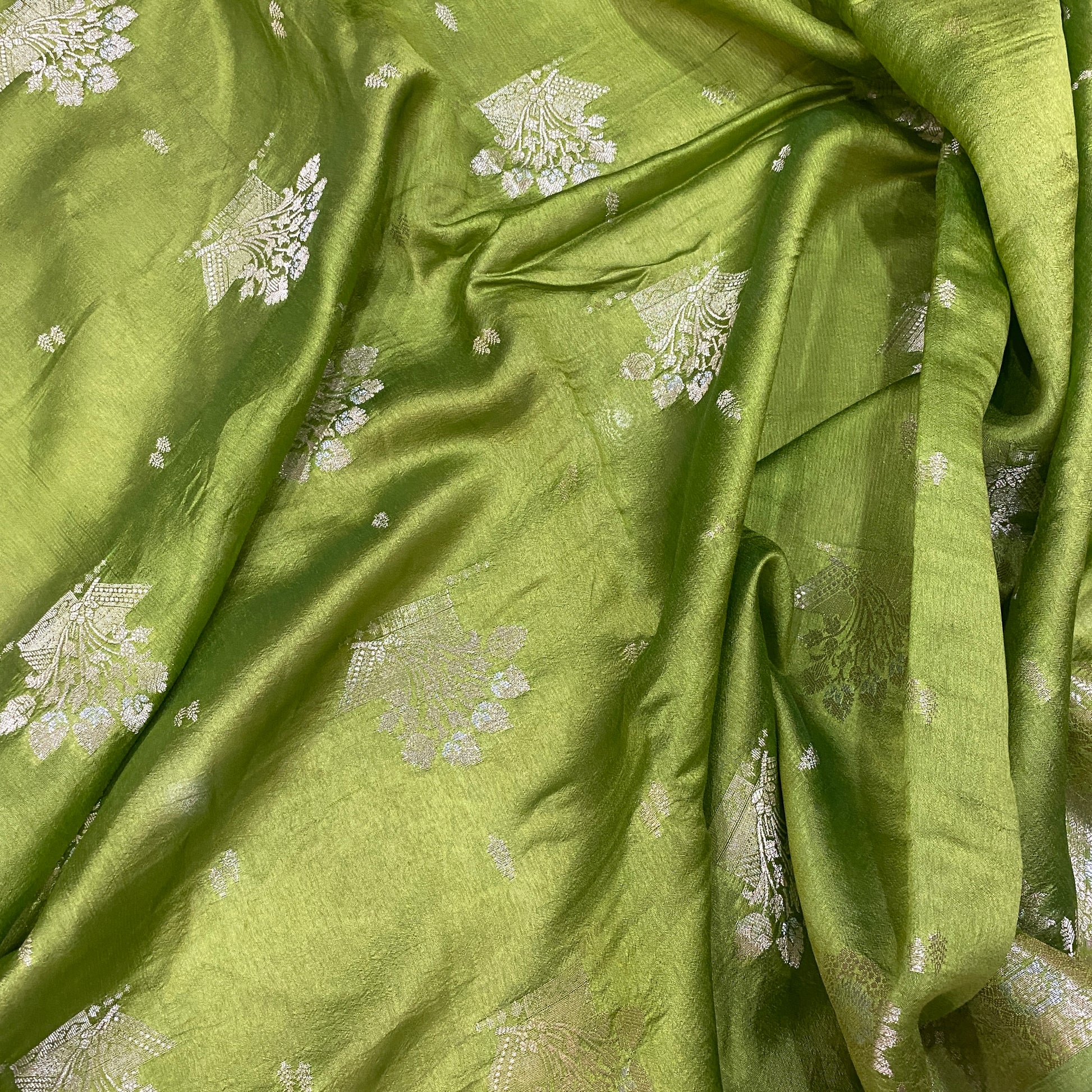 Green Pure Cotton Silk Banarasi Saree by Shades Of Banaras - banarasi - banarasi saree shop - banarasi saree manufacturers - banarasi saree wholesale - banaraasi sarees