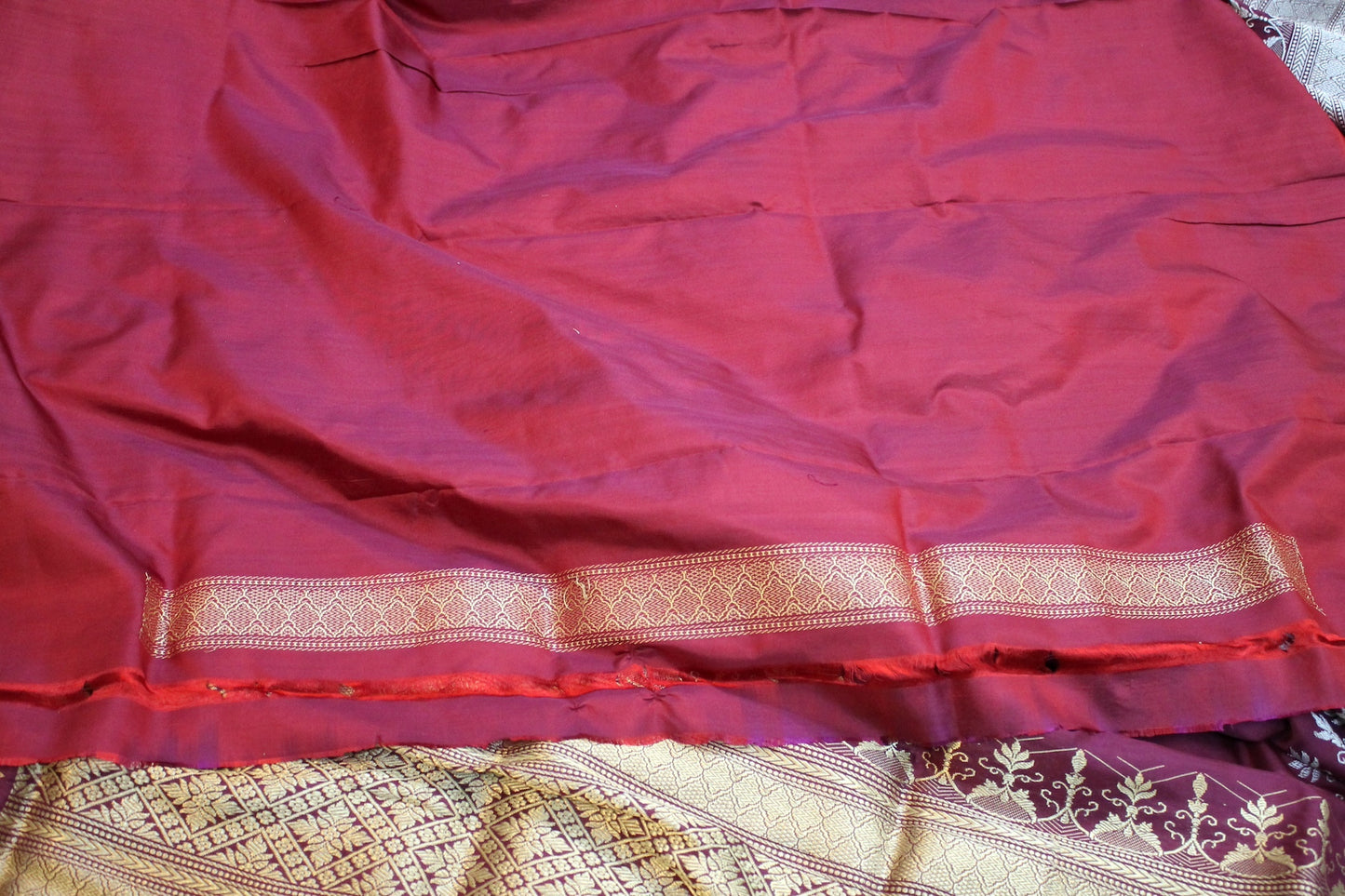 Kadhwa Gold & Silver Buti Wine Handloom Pure Katan Silk Banarasi Saree by Shades Of Benares - banarasi - banarasi saree shop