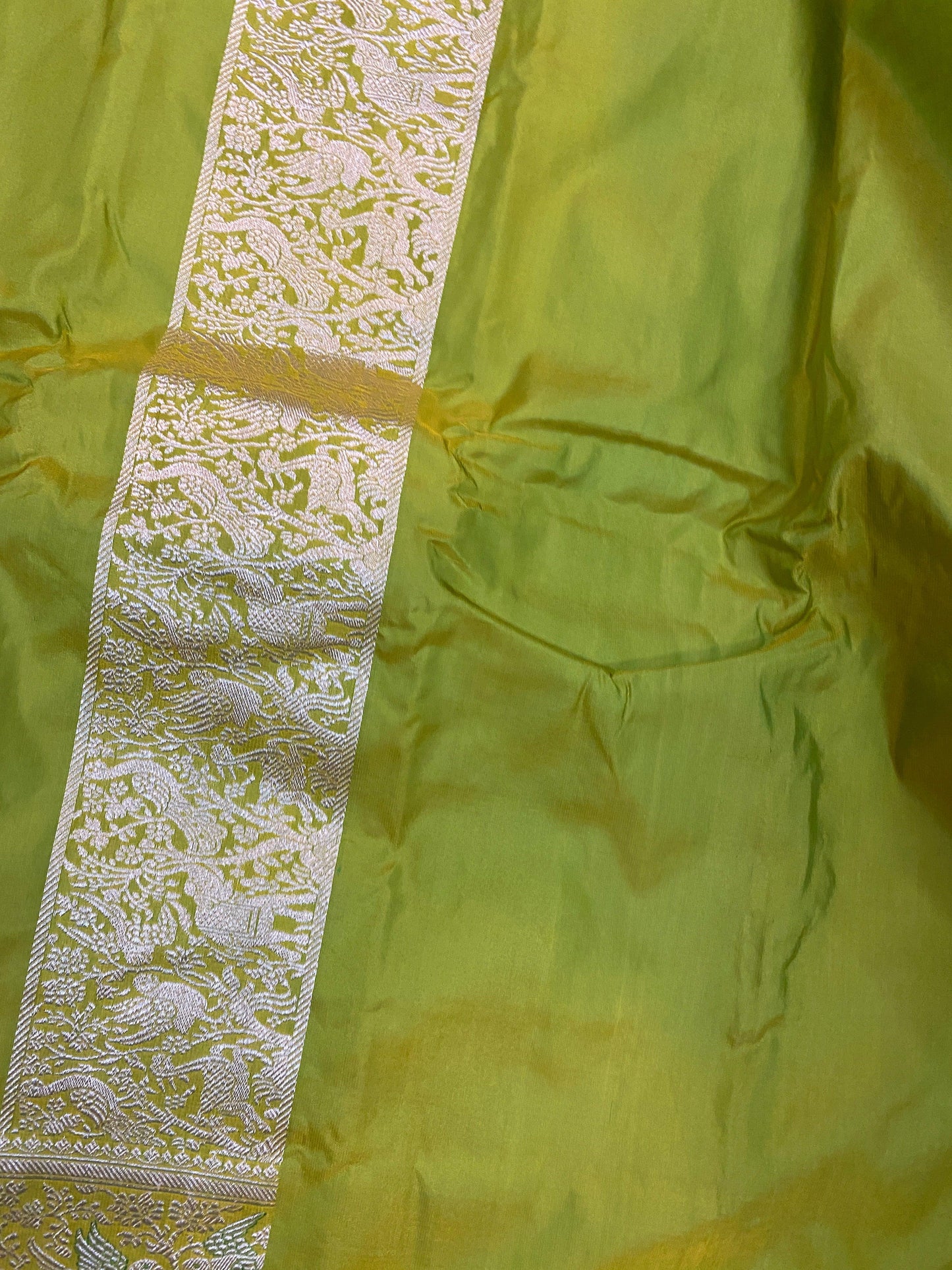 Charming Green Kadhwa Handloom Shikargaah Pure Silk Banarasi Sari by Shades Of Benares - banarasi - banarasi saree shop