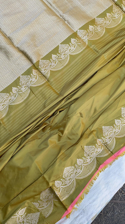 Charming Pastel Green Kadhwa Handloom Pure Silk Banarasi Sari - Exquisite Designer Sari by Shades Of Benares - banarasi - banarasi saree shop