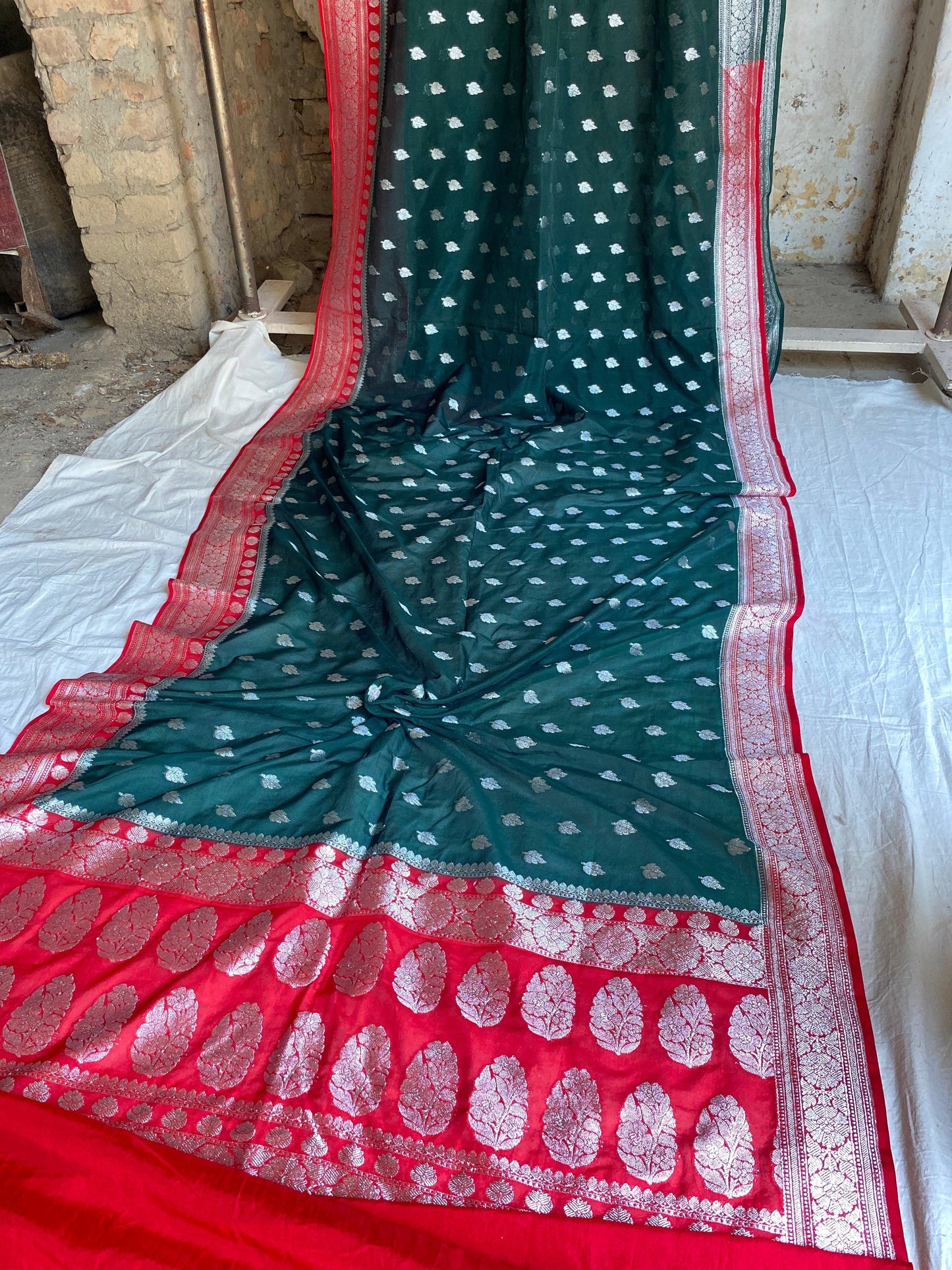 Elegant and Timeless: Handwoven Green Pure Chiffon Banarasi Sari by Shades Of Benares - banarasi - banarasi saree shop