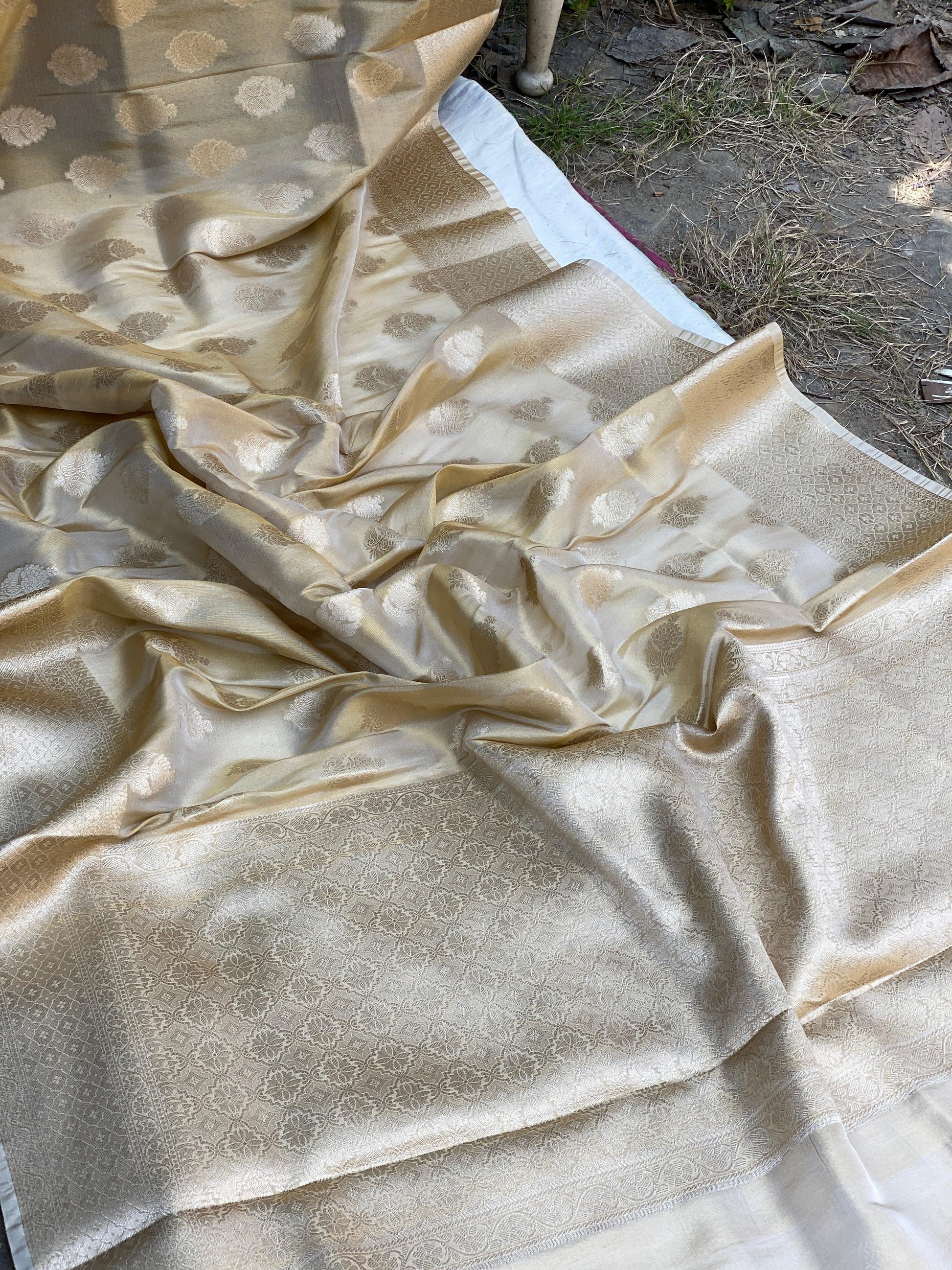 Elegant Handloom Golden Tissue Saree by Shades Of Benares - banarasi - banarasi saree shop