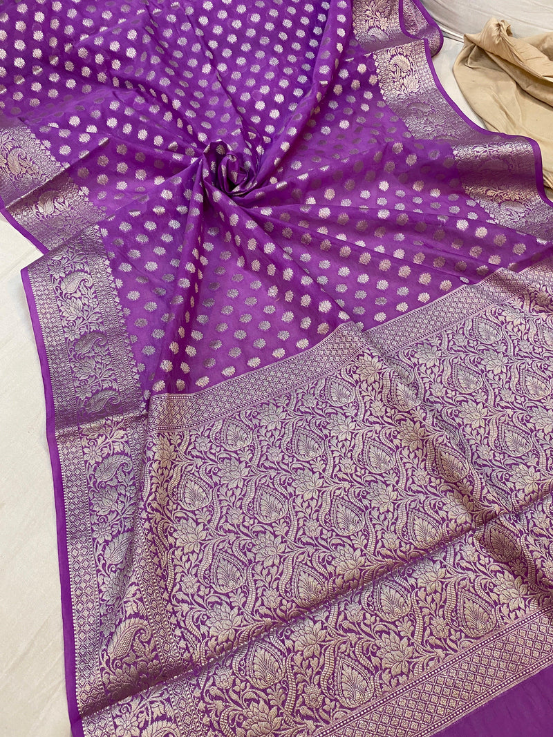 Enchanting Light Purple Handloom Georgette Banarasi Sari: A Versatile Wardrobe Essential - Shades Of Benares